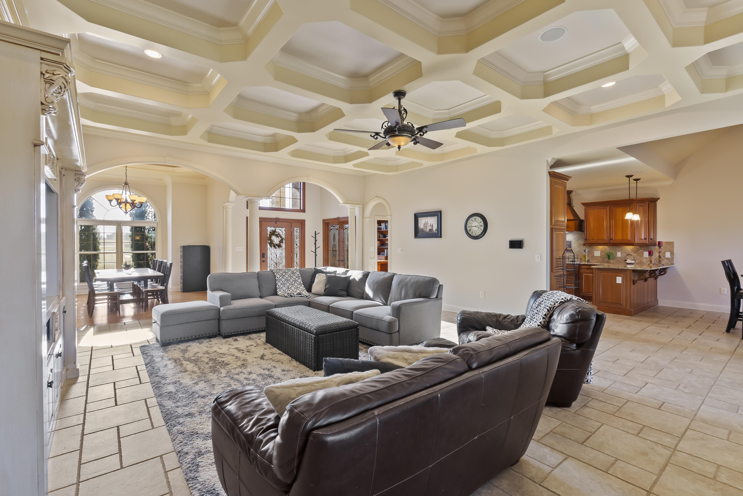 127 King Fisher Way