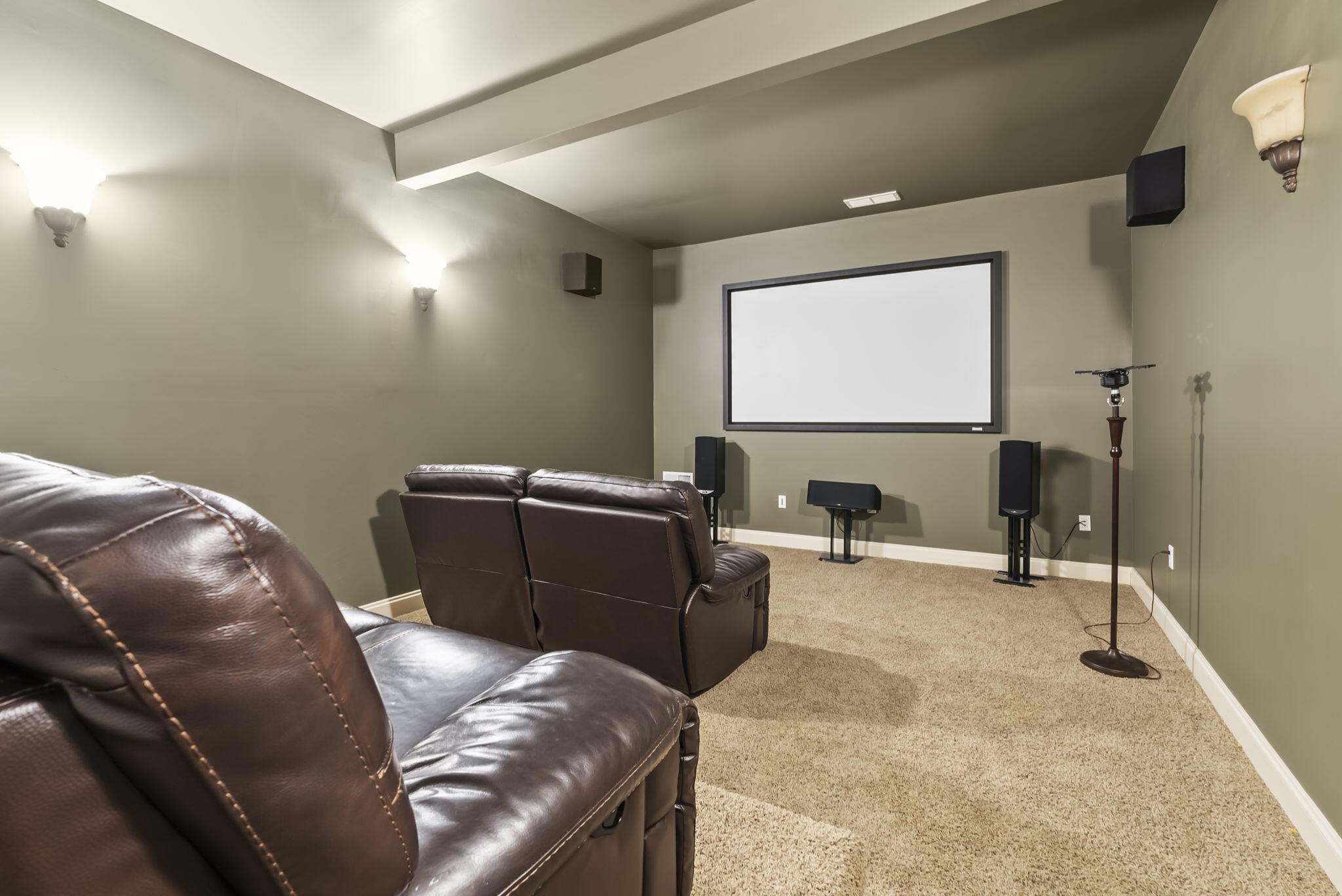 127 King Fisher Way