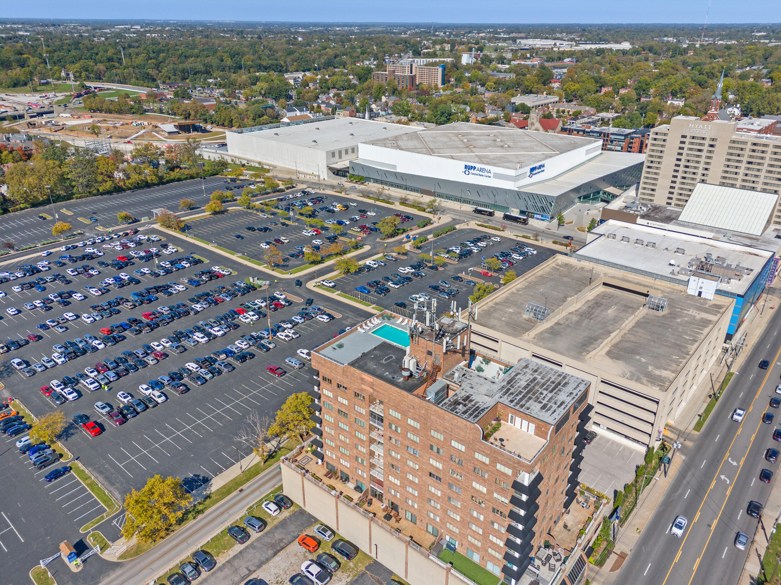 355 South Broadway, 204