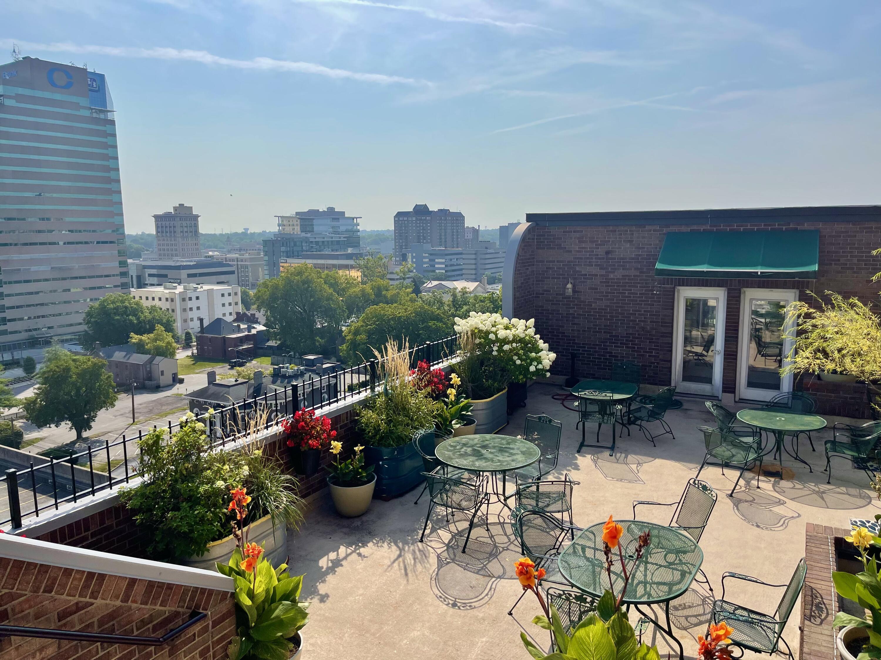 355 South Broadway, 204