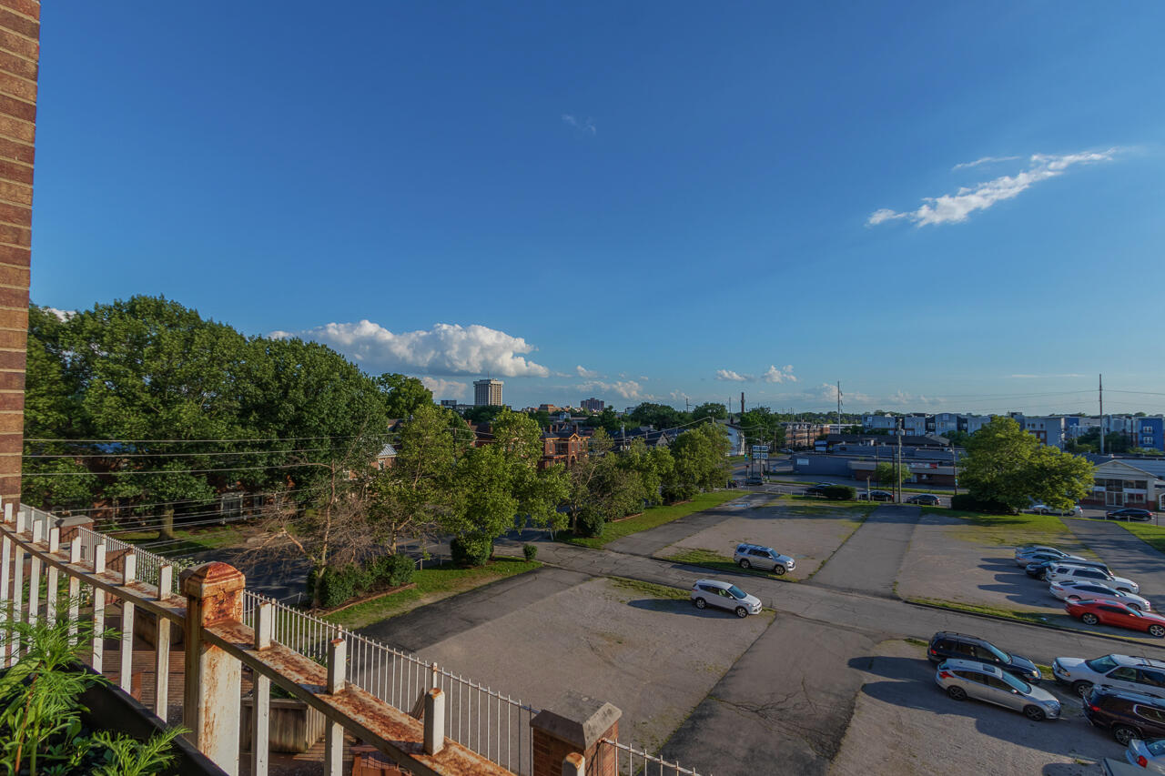 355 South Broadway, 204