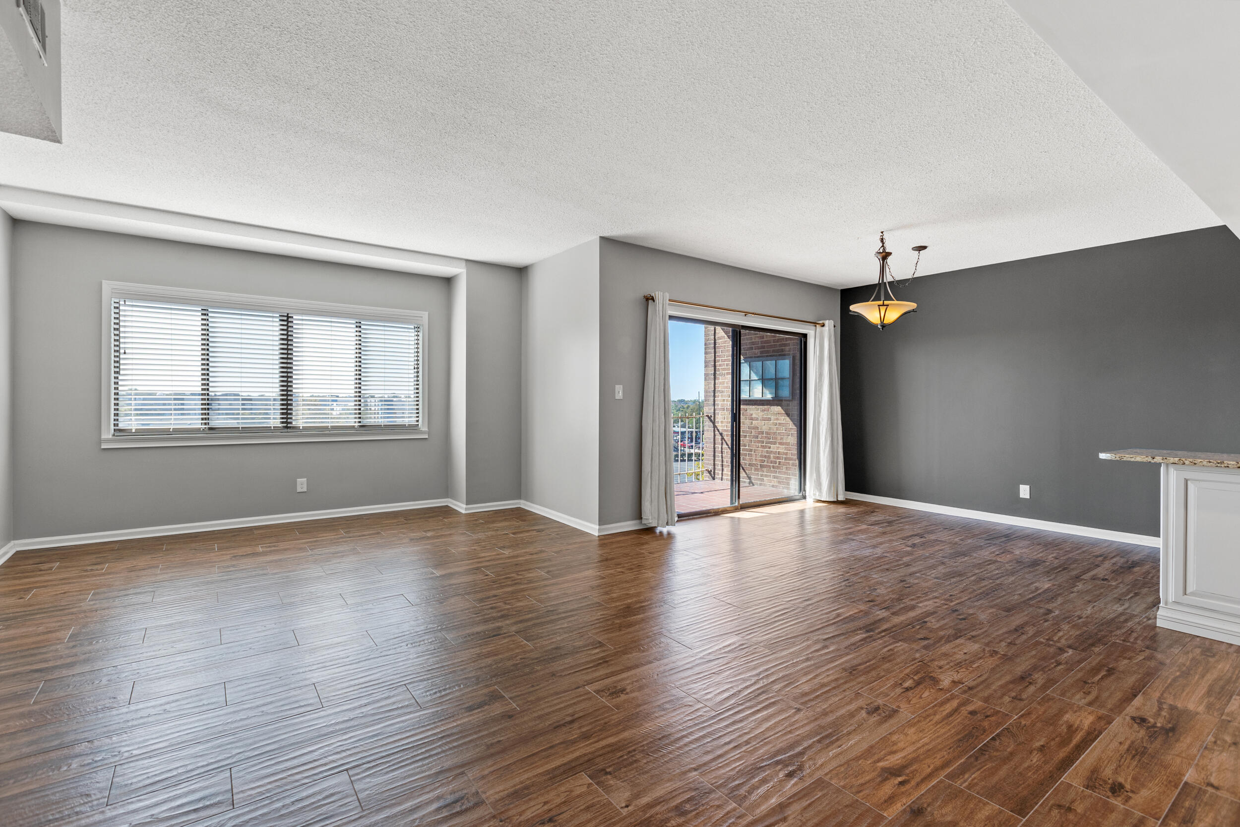 355 South Broadway, 204