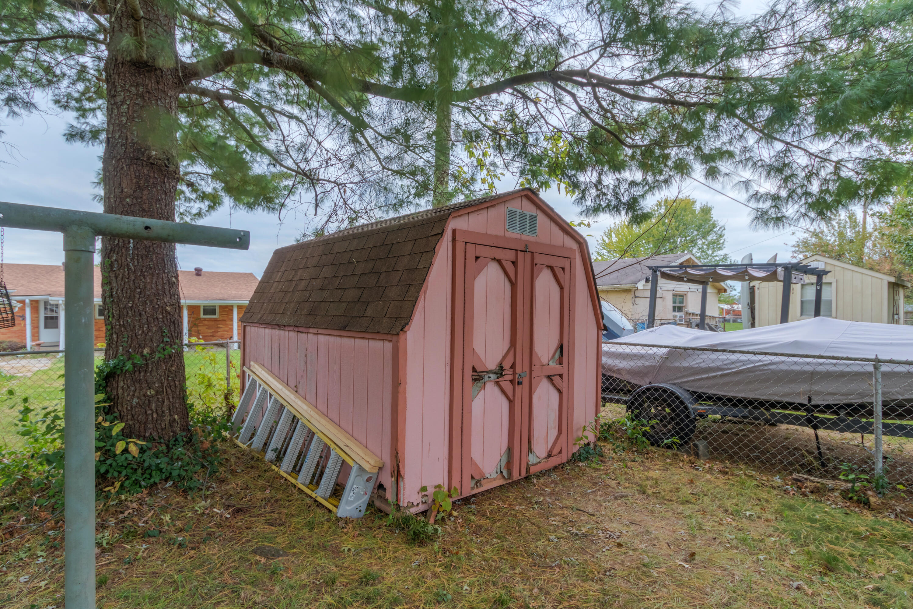 114 Holiday Road