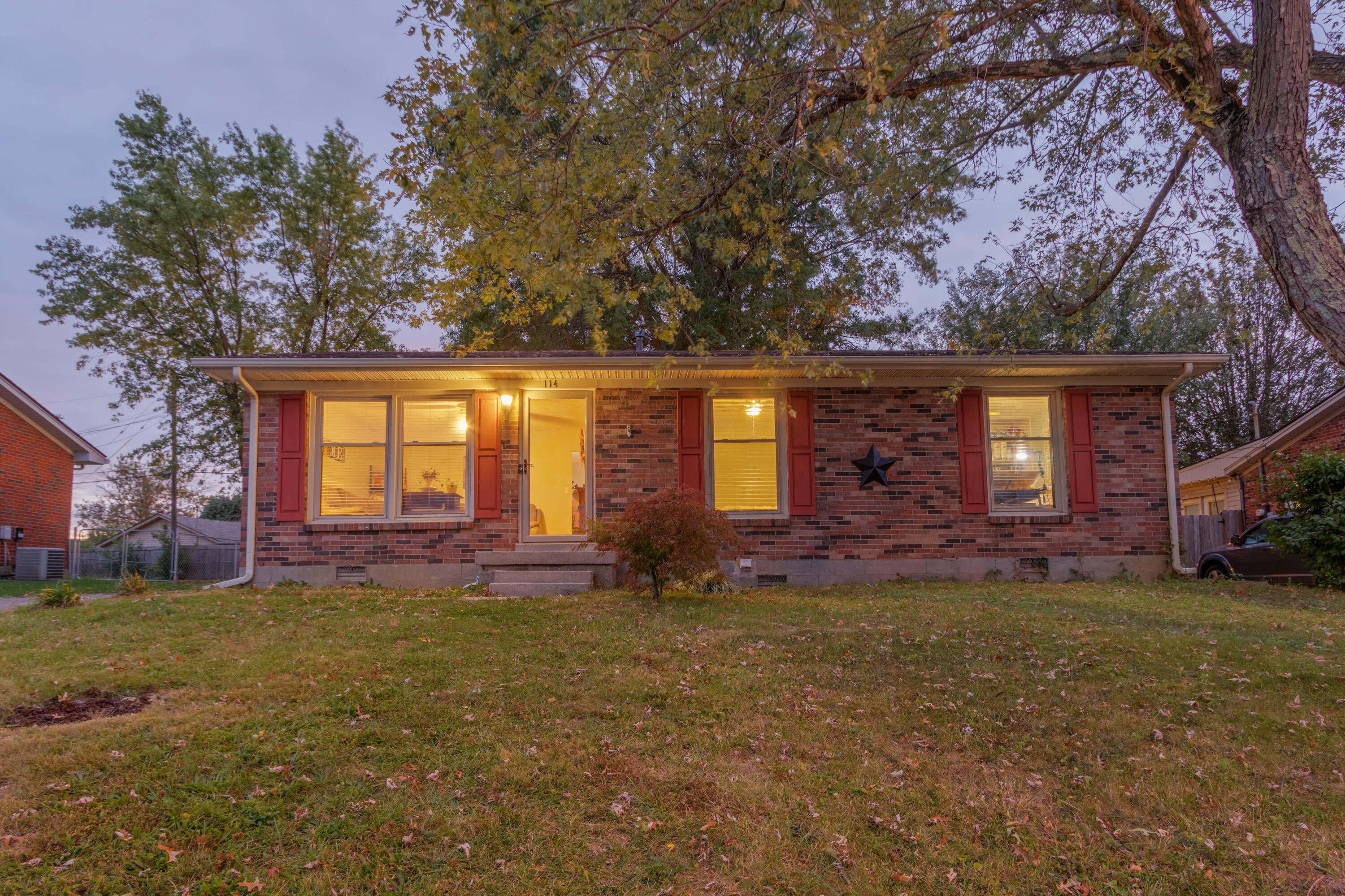 114 Holiday Road