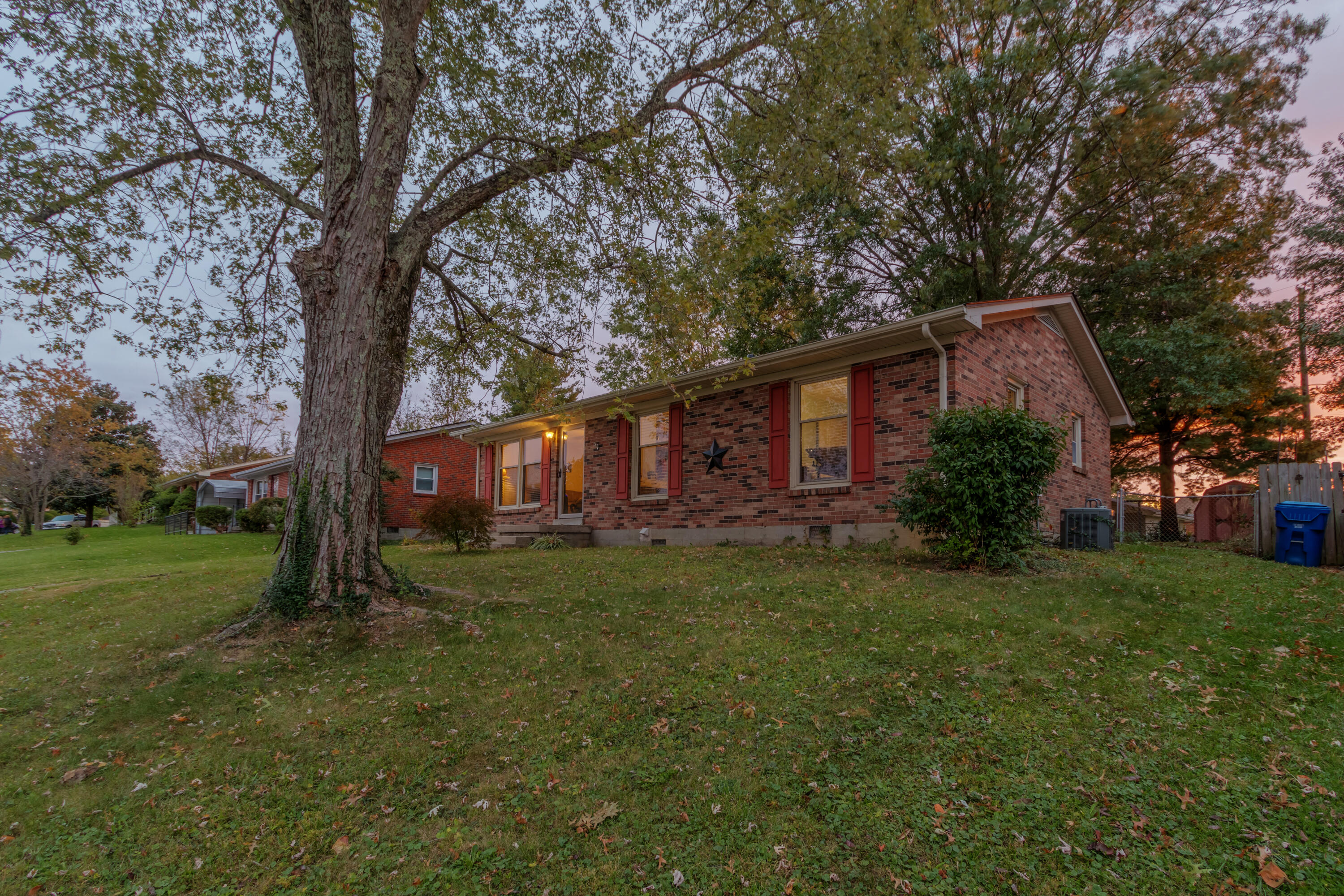 114 Holiday Road