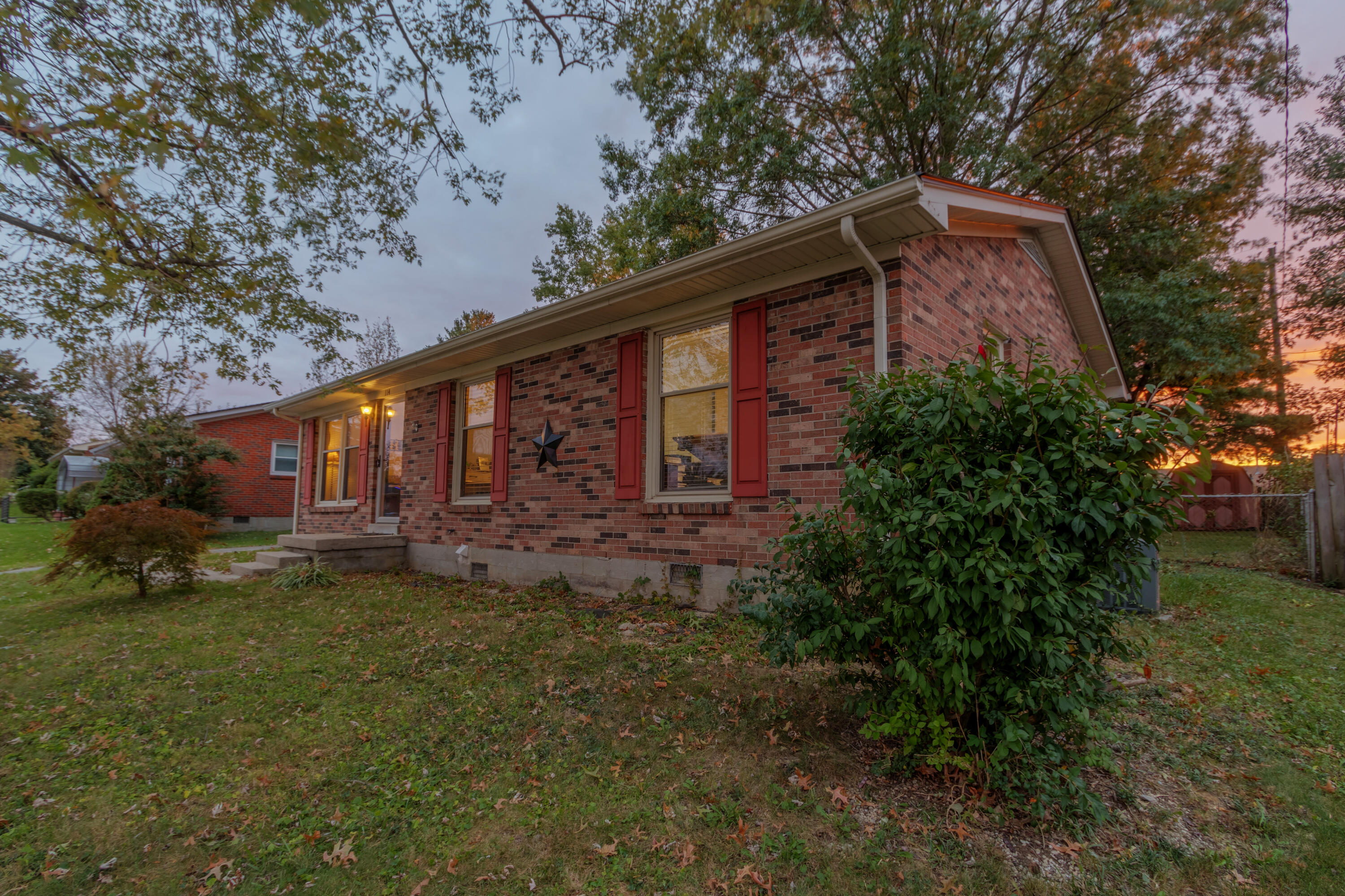 114 Holiday Road