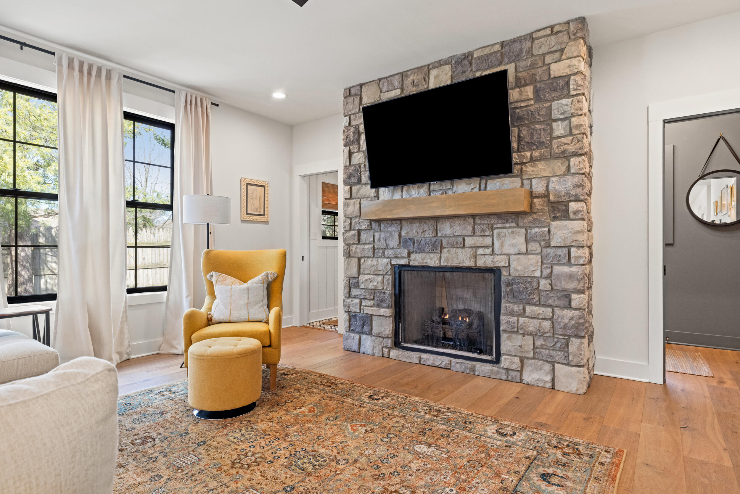 4275 Captains Court