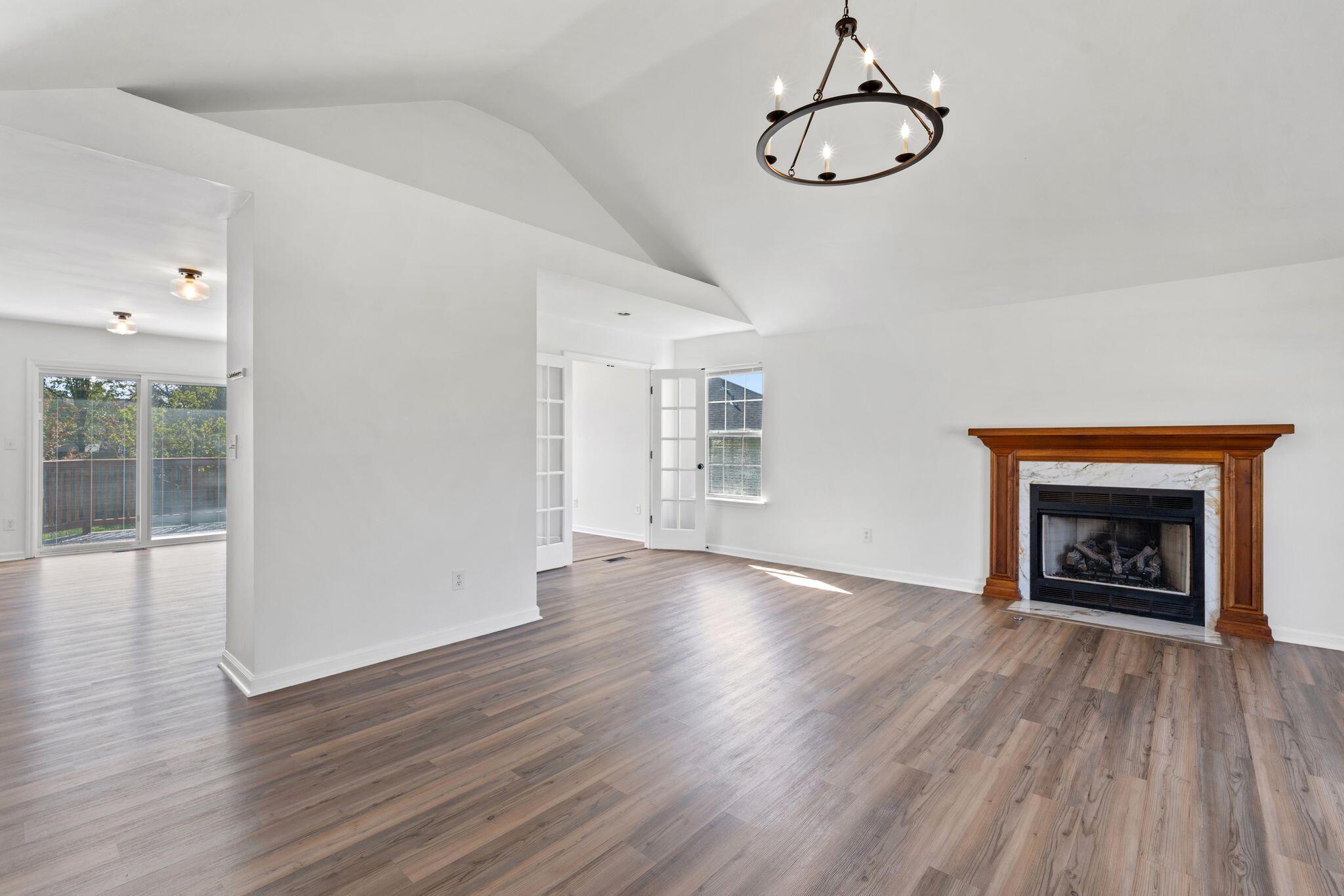 112 Walnut Ridge Court
