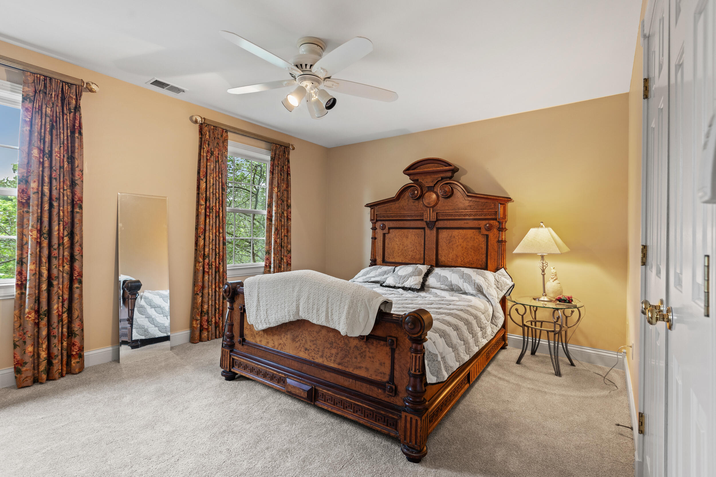 4942 Hartland Parkway