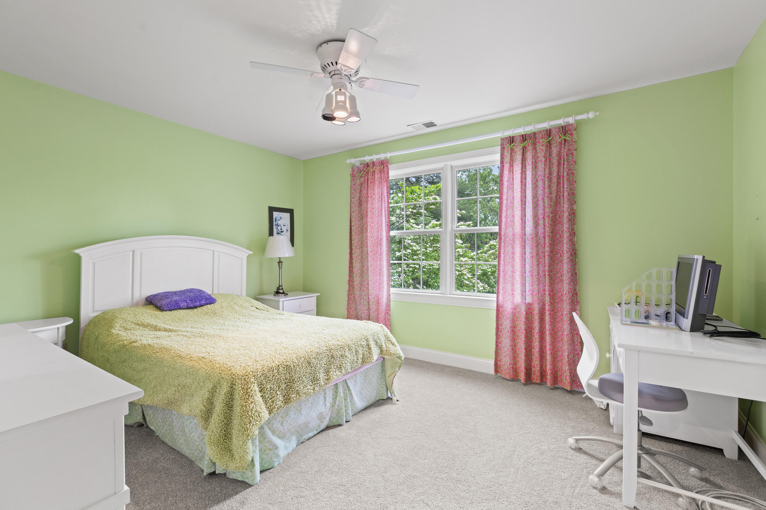 4942 Hartland Parkway