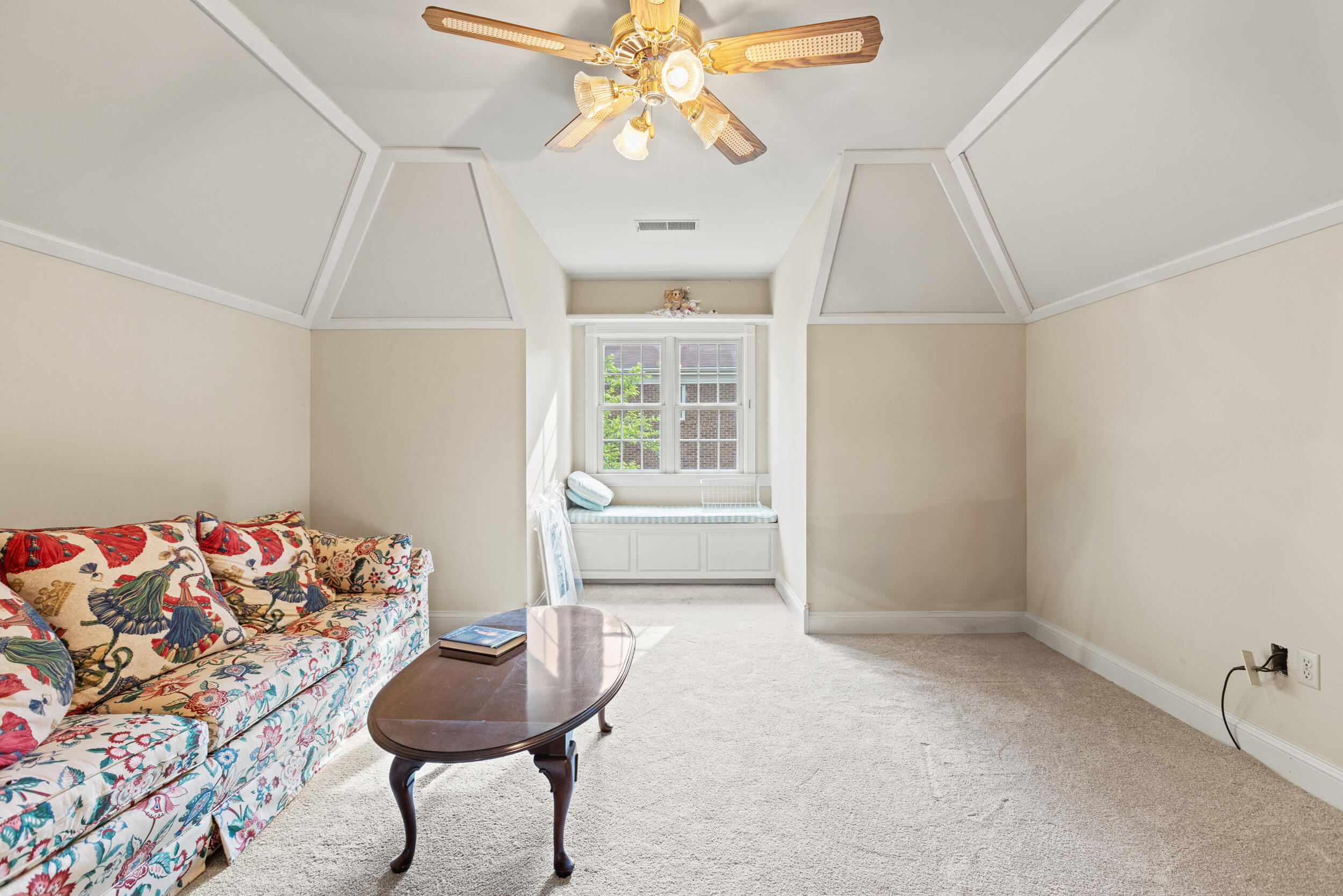 4942 Hartland Parkway