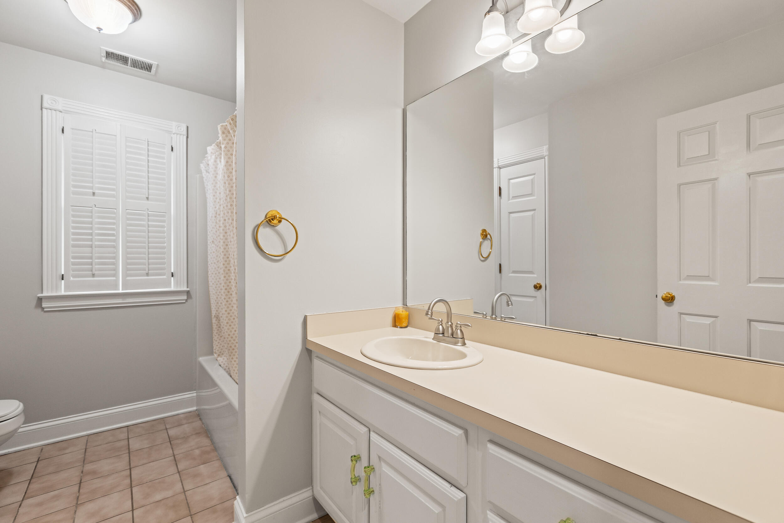 4942 Hartland Parkway