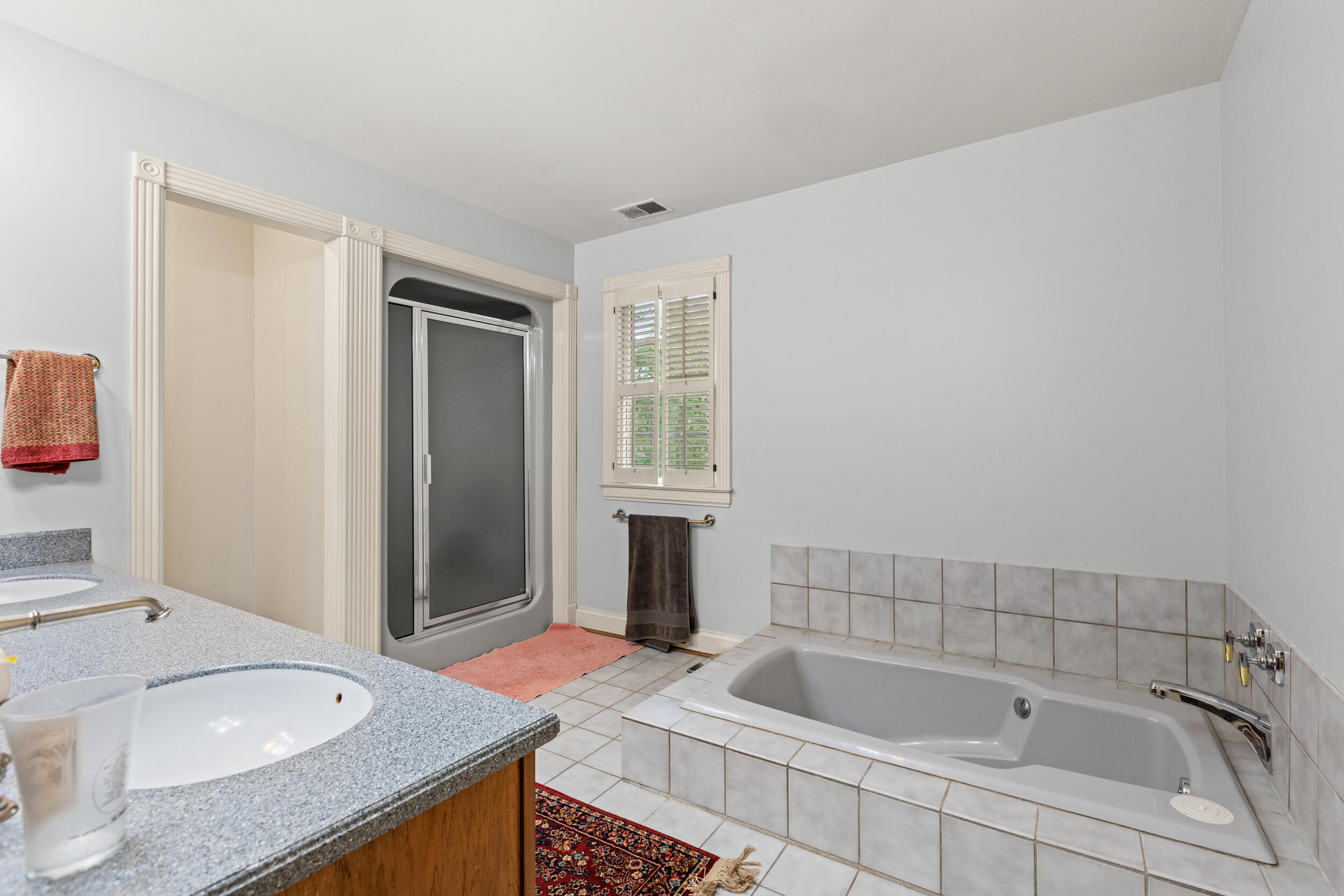 4942 Hartland Parkway