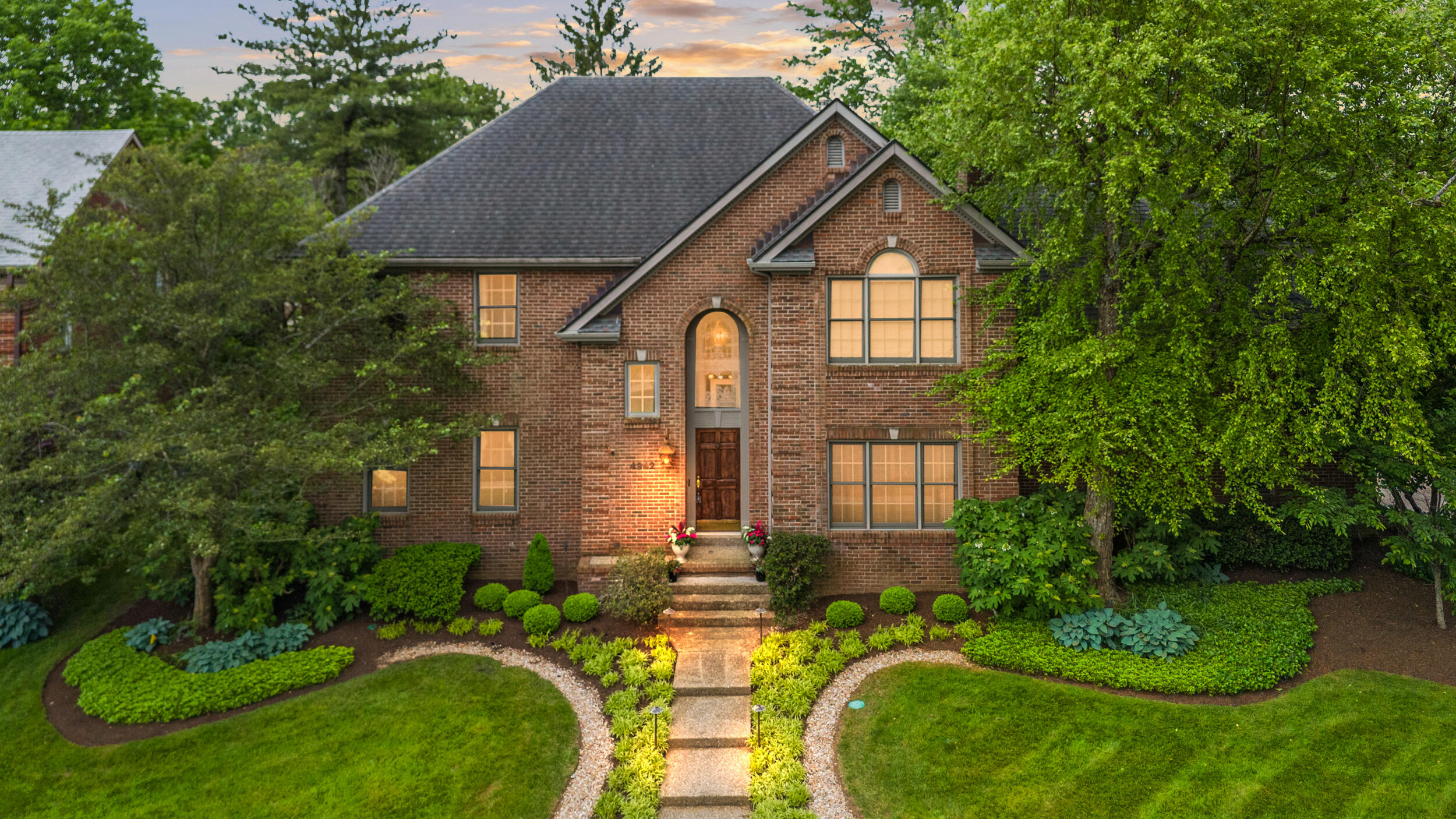 4942 Hartland Parkway