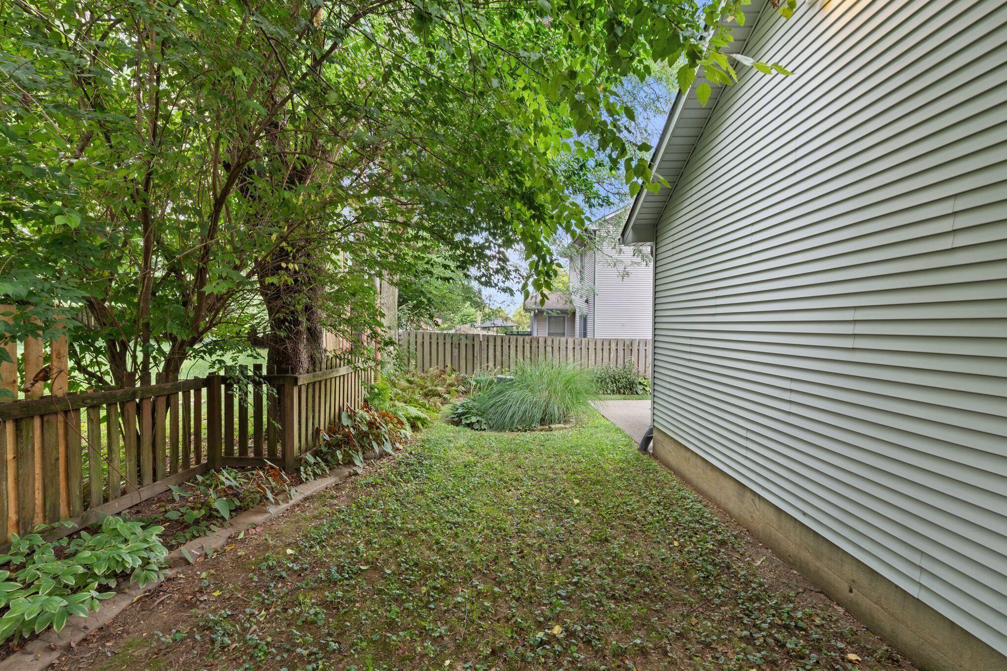 2060 Glade Lane