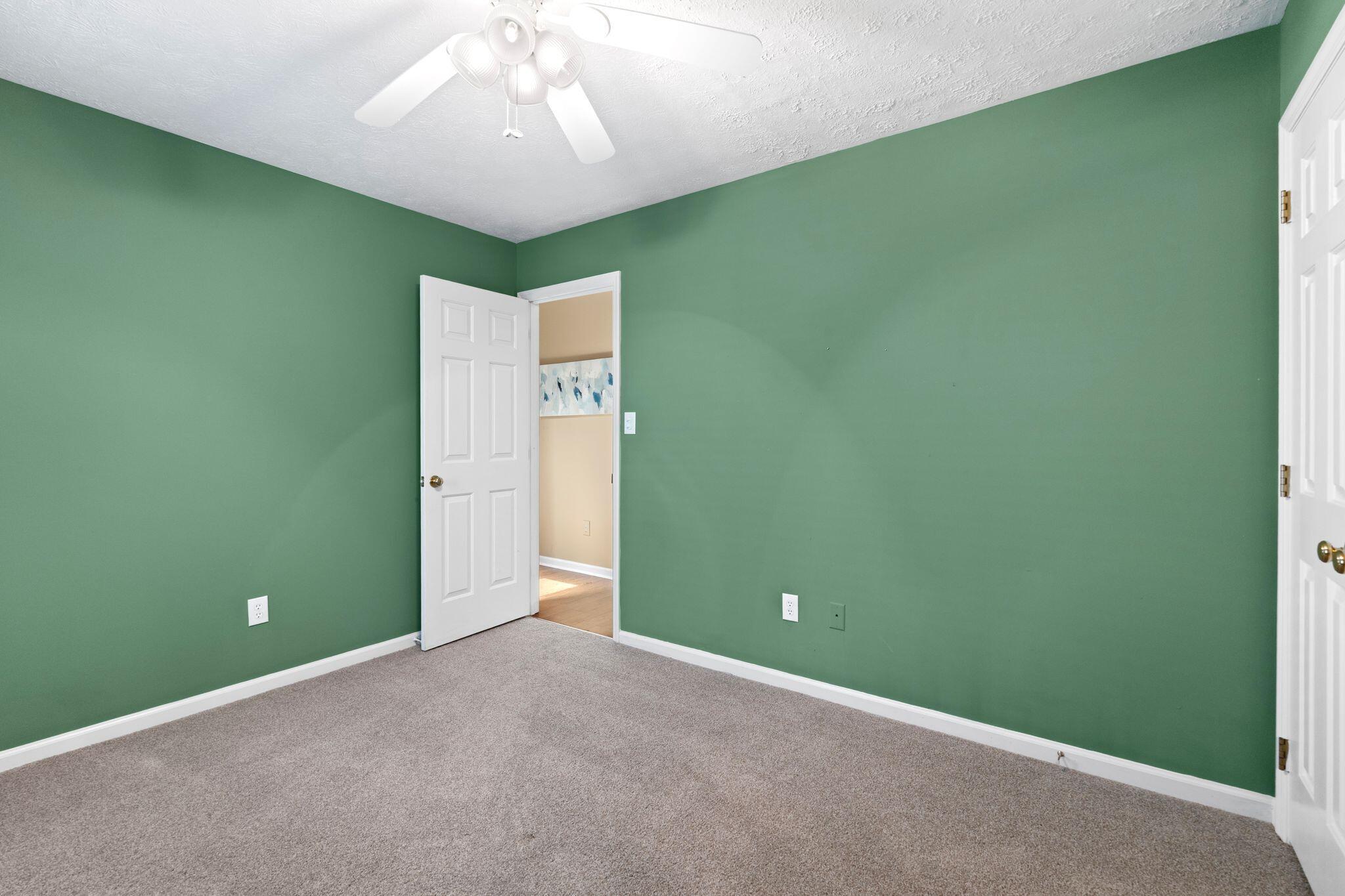 2060 Glade Lane