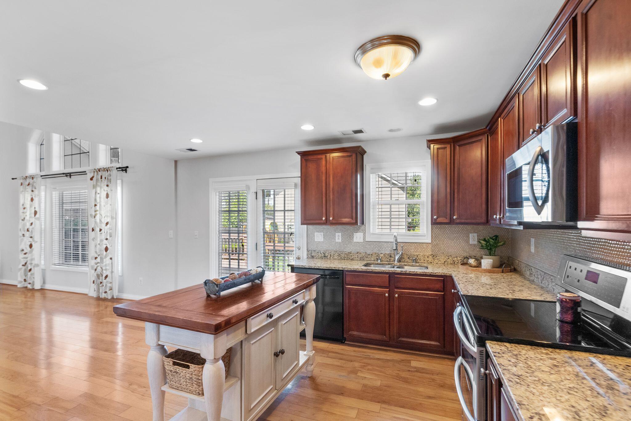 425 Lantana Park