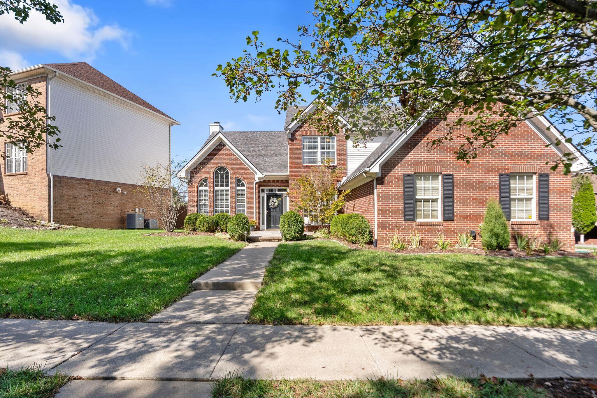 425 Lantana Park