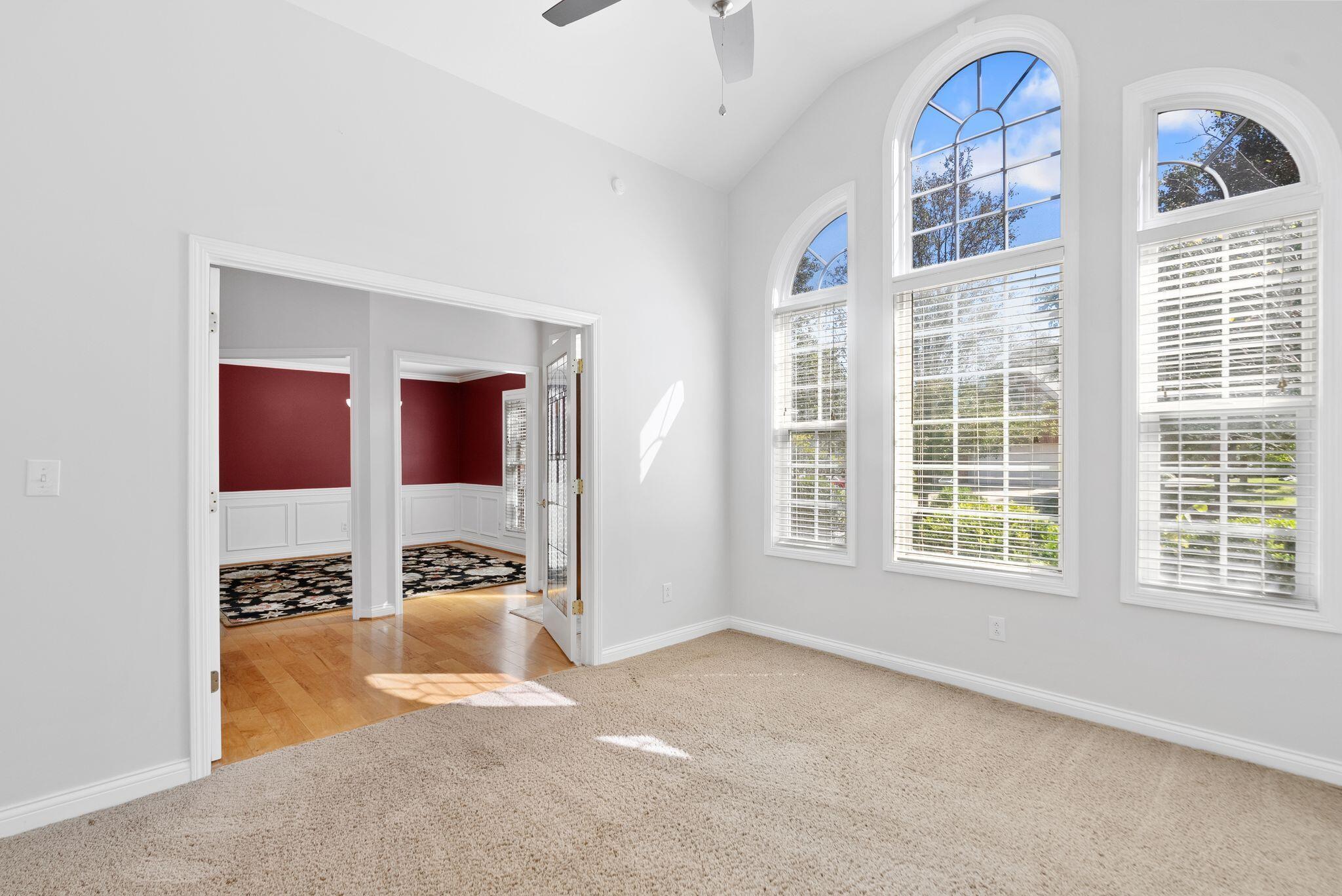 425 Lantana Park