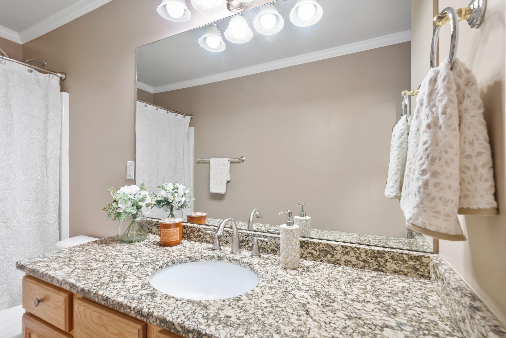 425 Lantana Park
