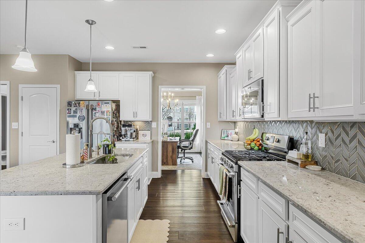444 Hastings Lane