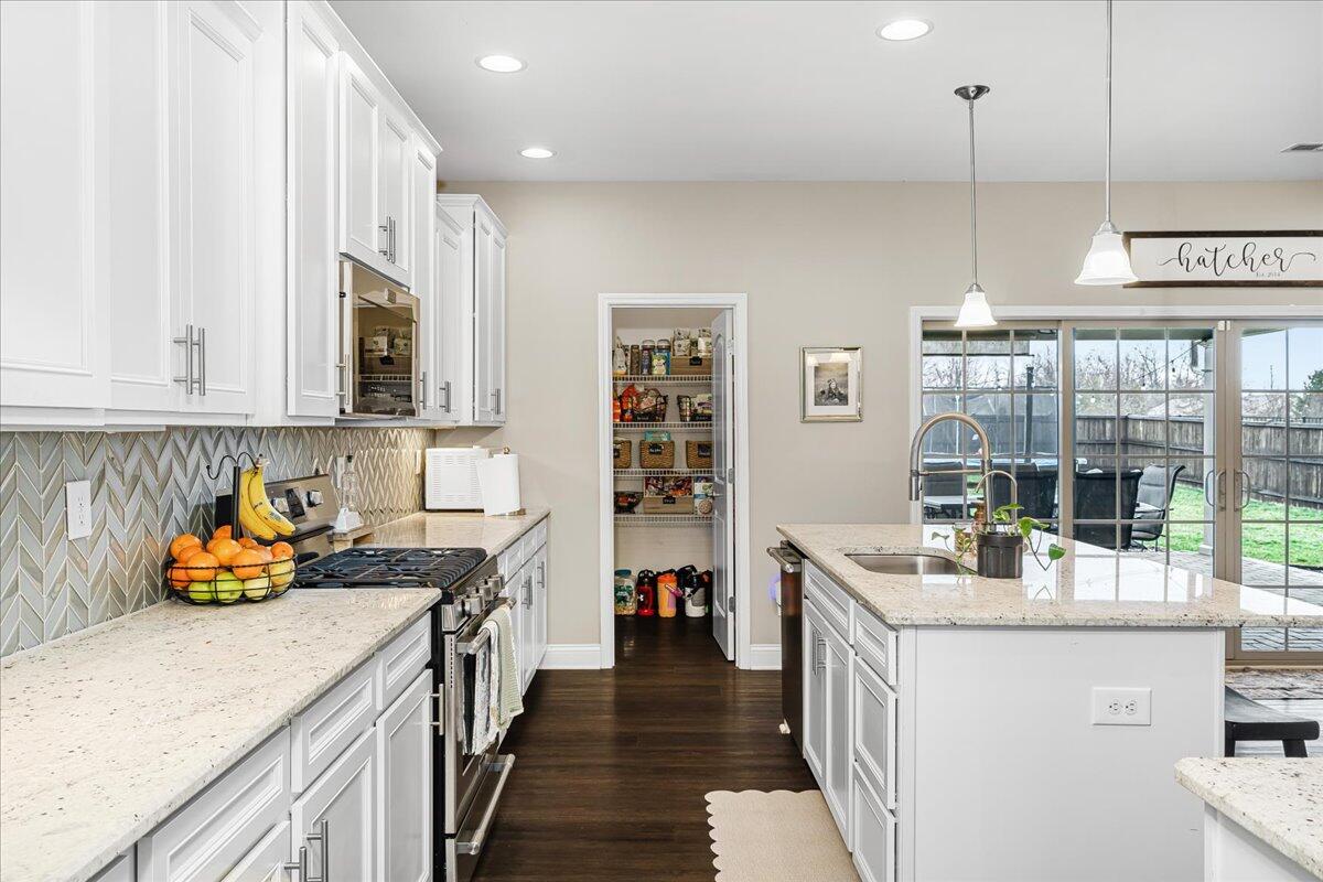 444 Hastings Lane