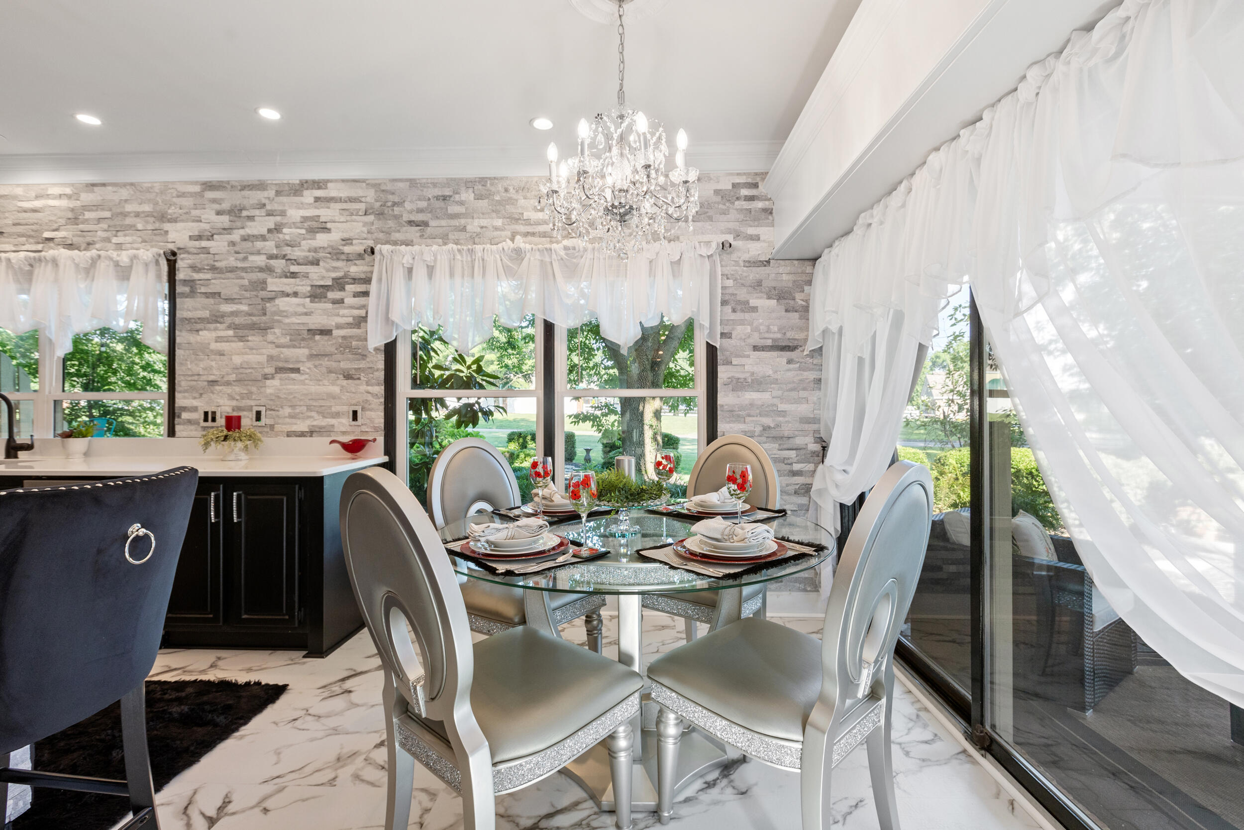 1001 Griffin Gate Drive