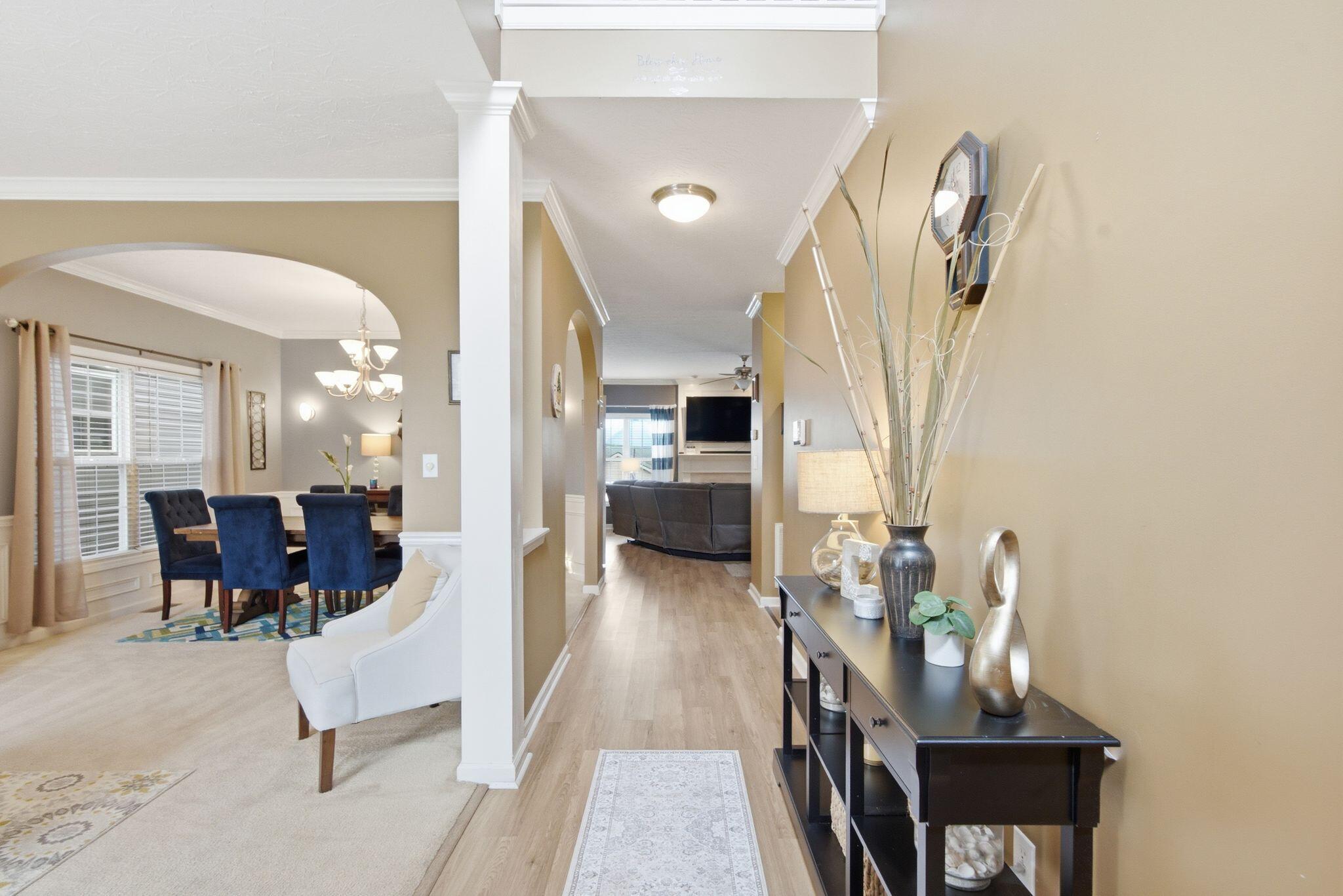 893 Winding Oak Trail