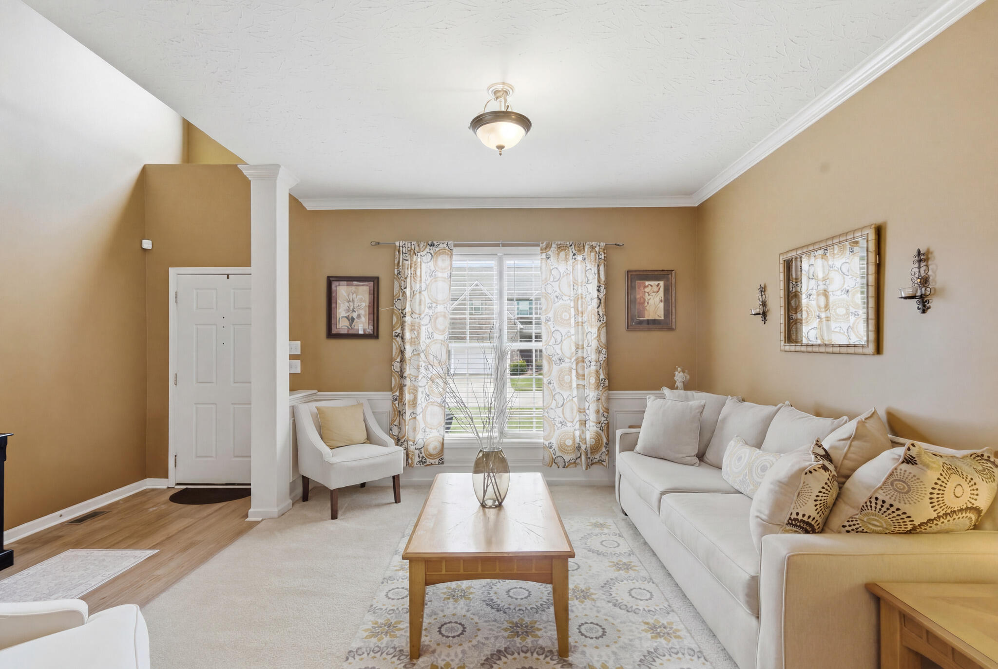 893 Winding Oak Trail