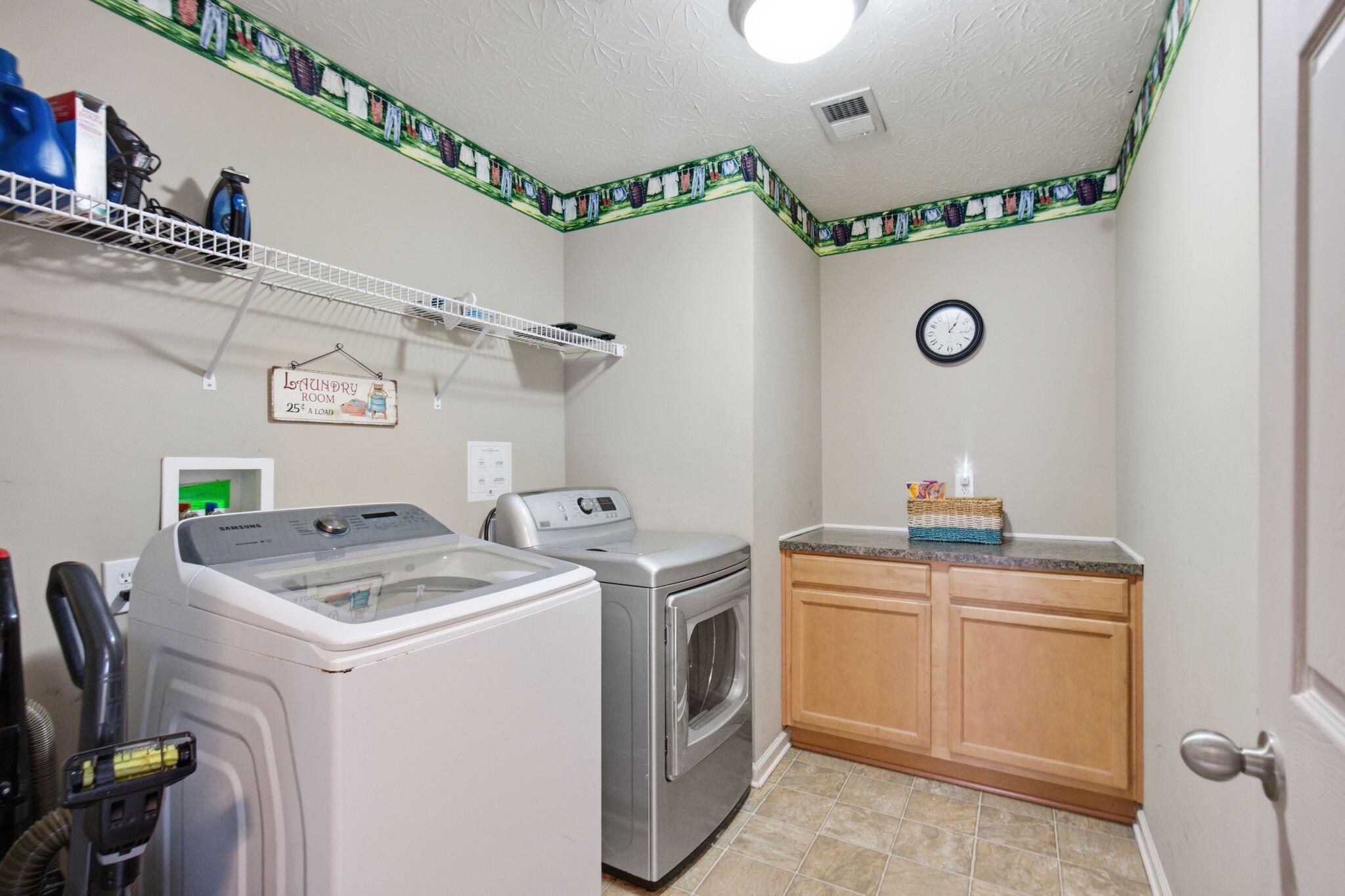 893 Winding Oak Trail