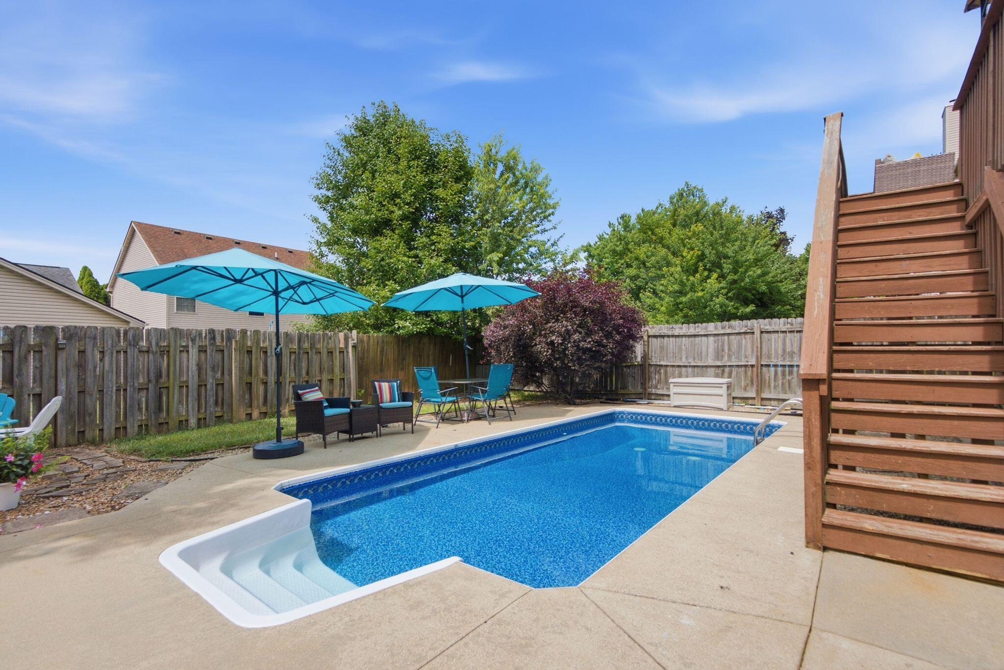 893 Winding Oak Trail