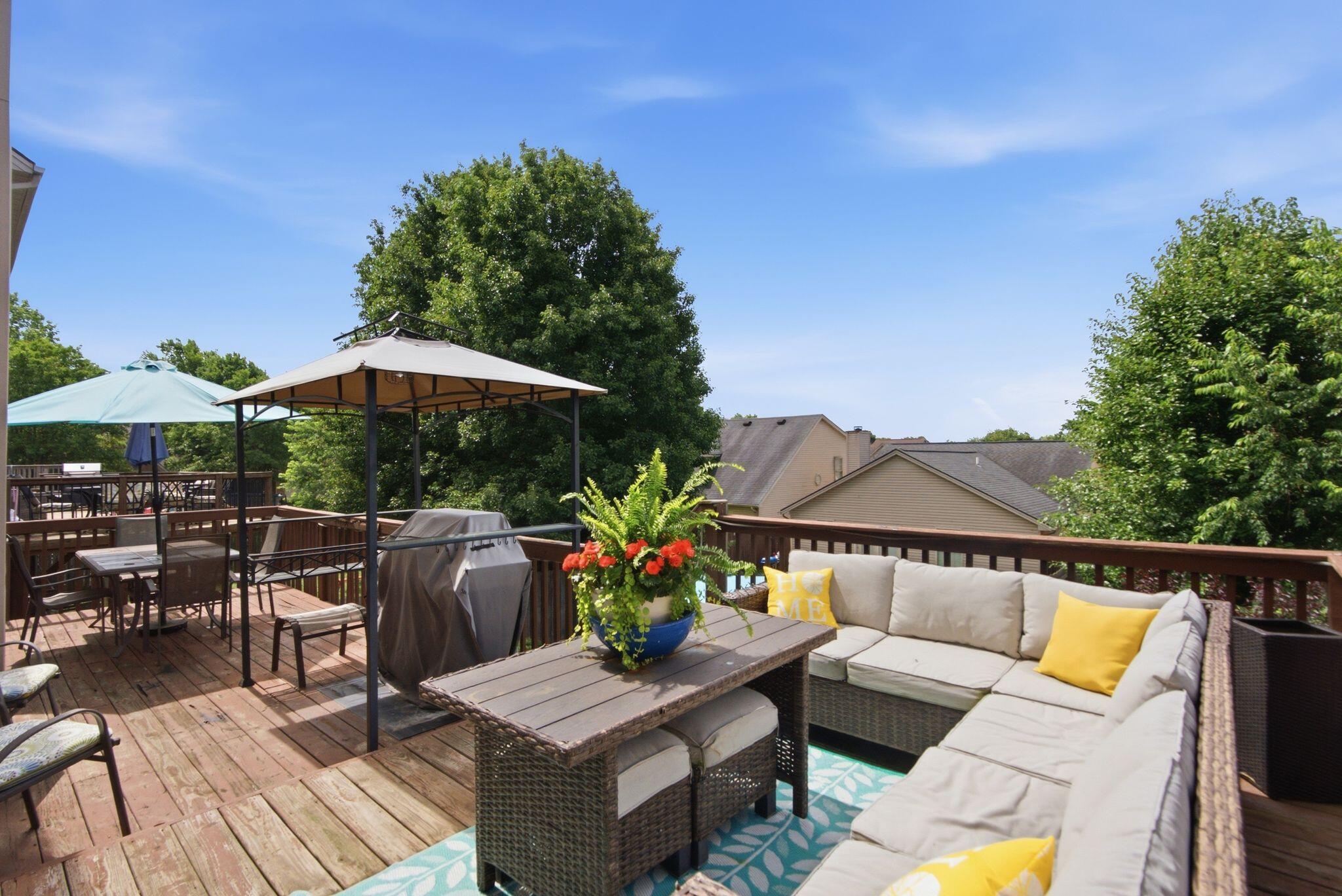 893 Winding Oak Trail
