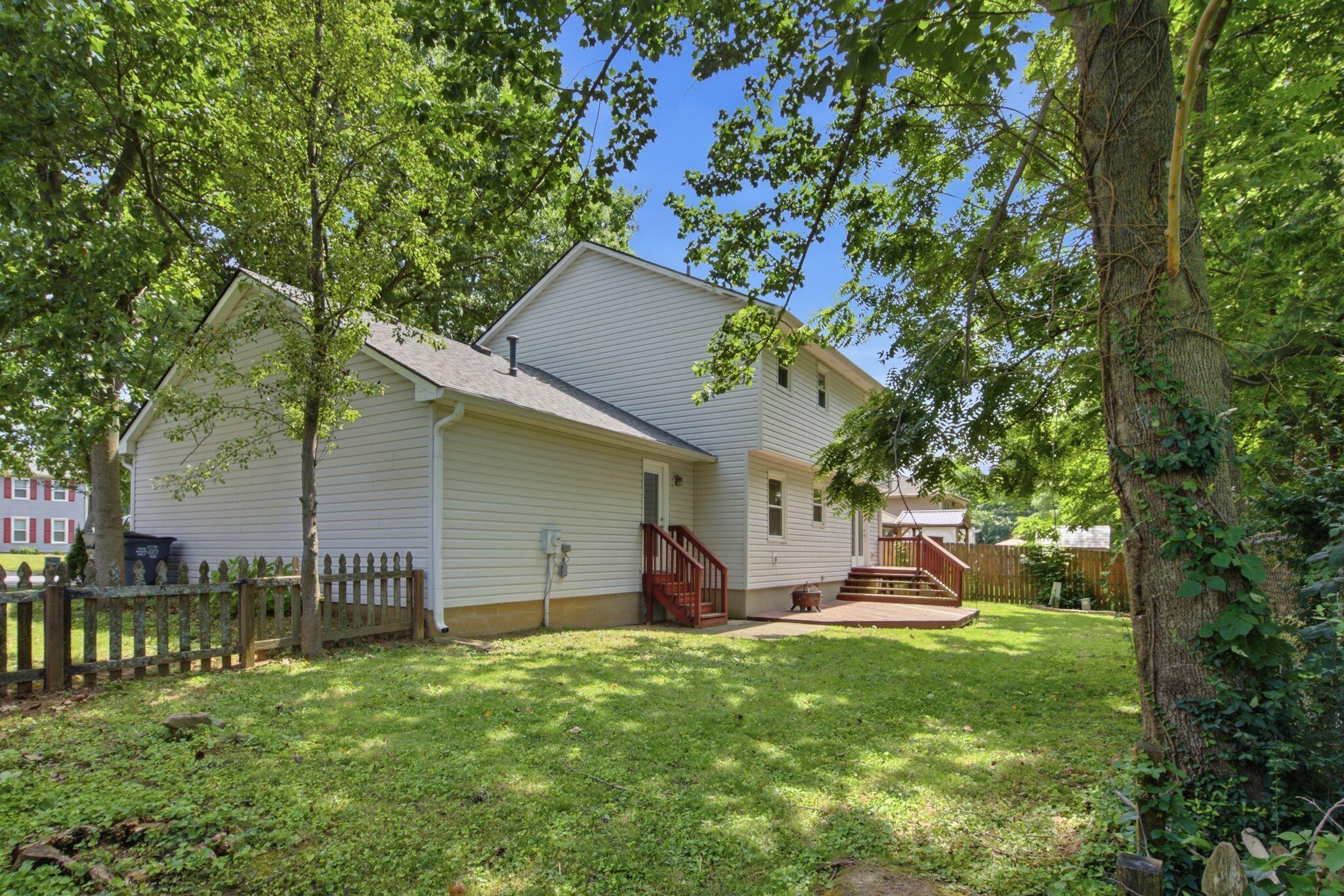 1708 Oak Pl Court
