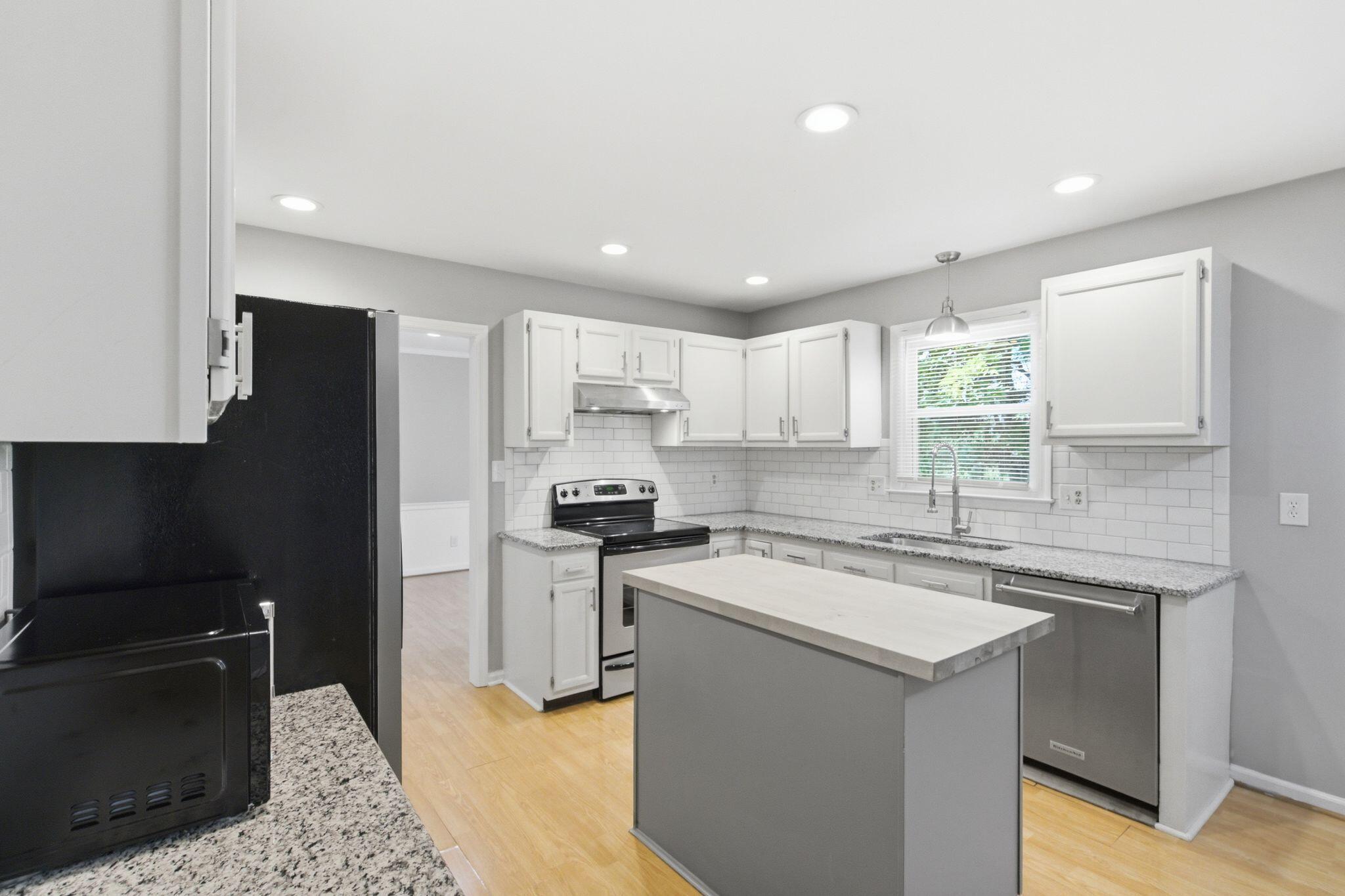 1708 Oak Pl Court