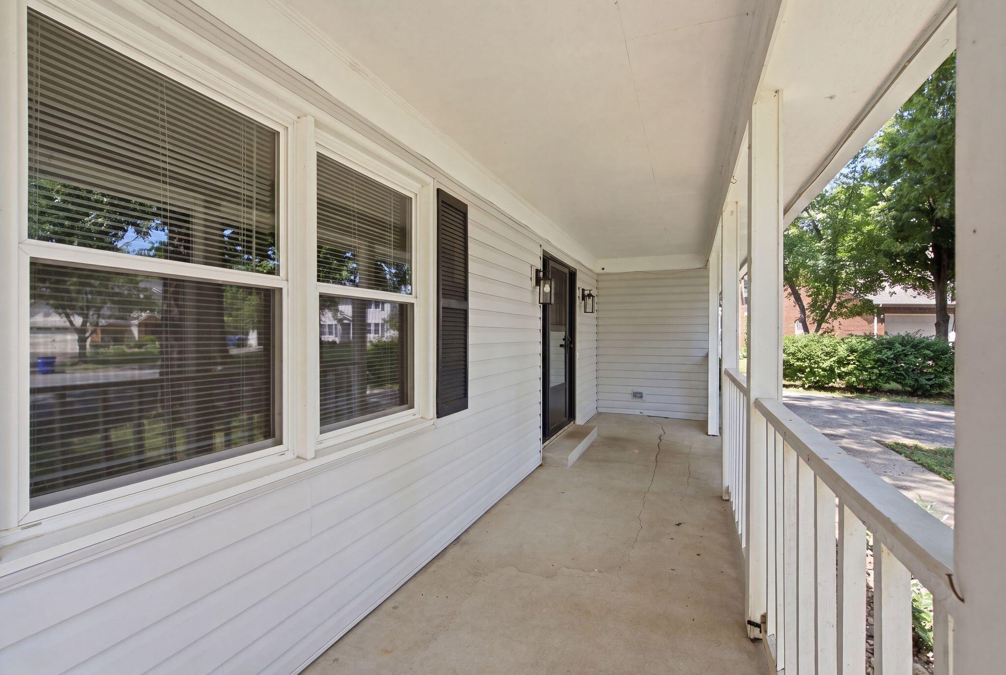 1708 Oak Pl Court