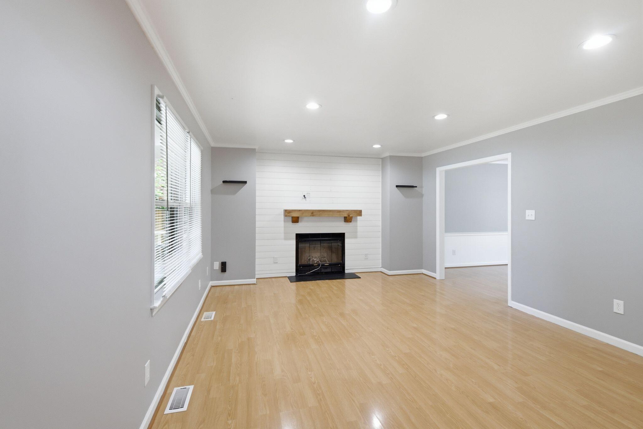 1708 Oak Pl Court