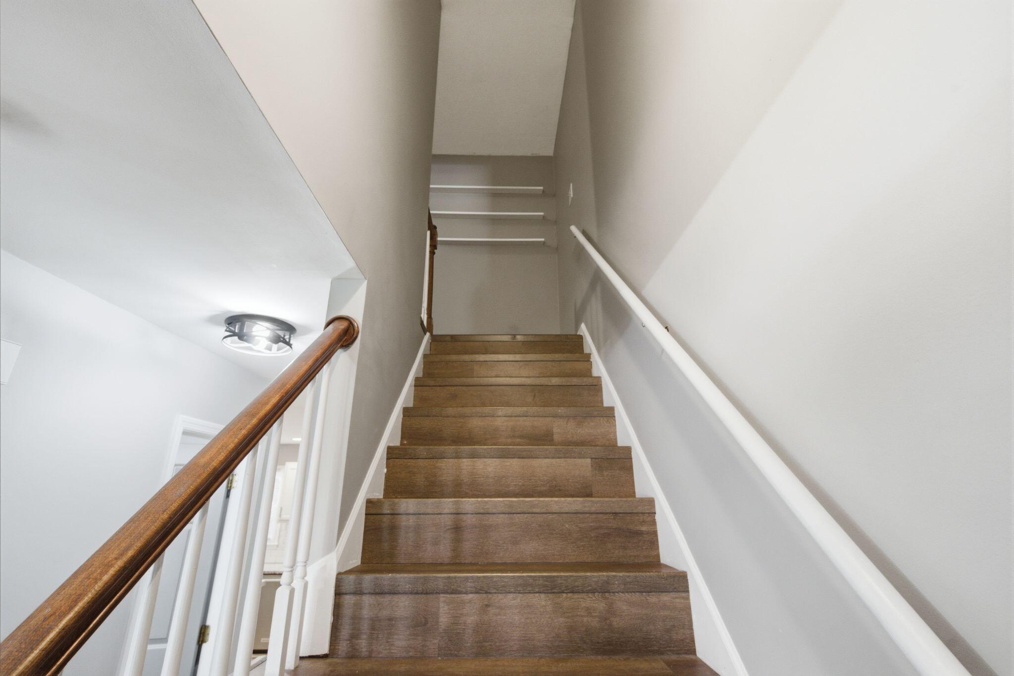 1708 Oak Pl Court