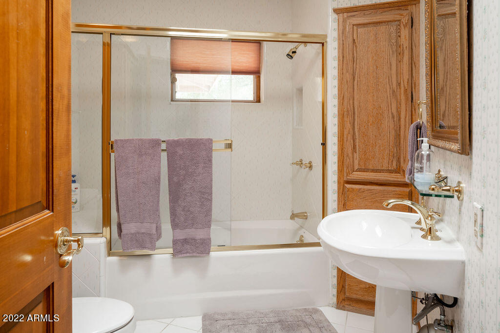 5302 E Palo Verde Drive