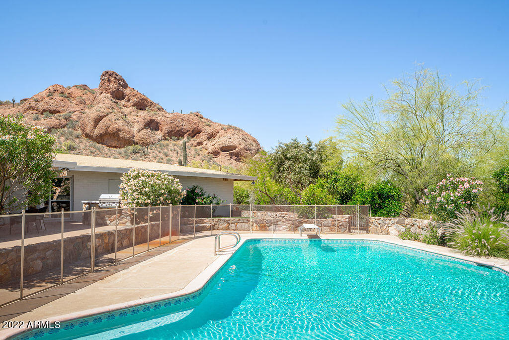 5302 E Palo Verde Drive