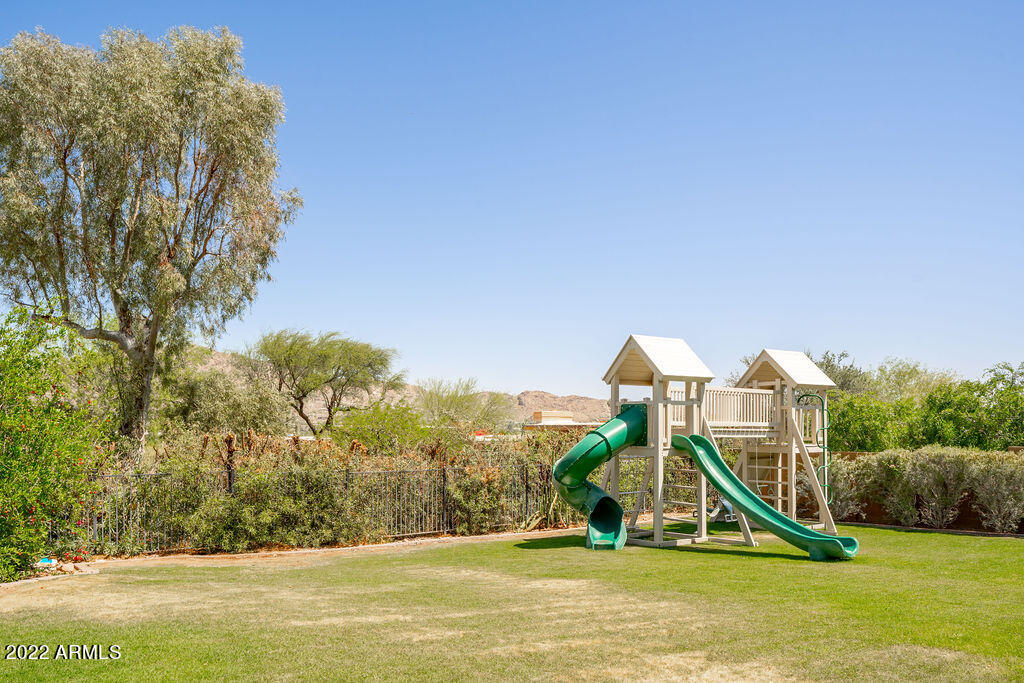 5302 E Palo Verde Drive