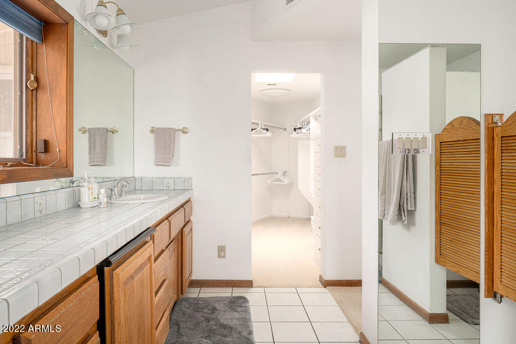 5302 E Palo Verde Drive