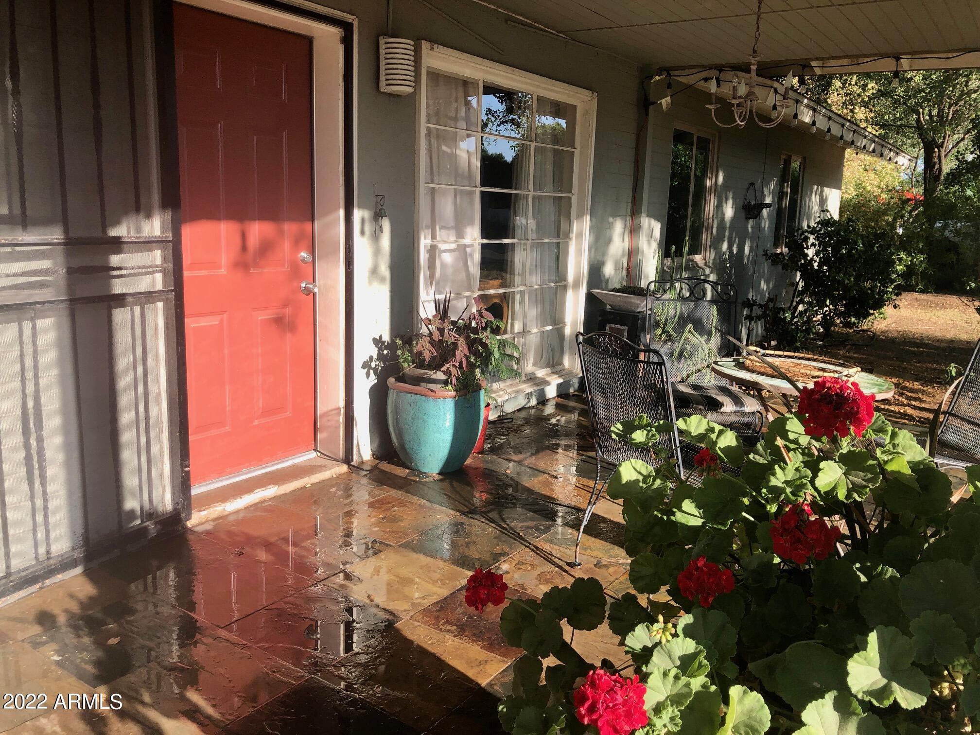 4511 N 38th Place