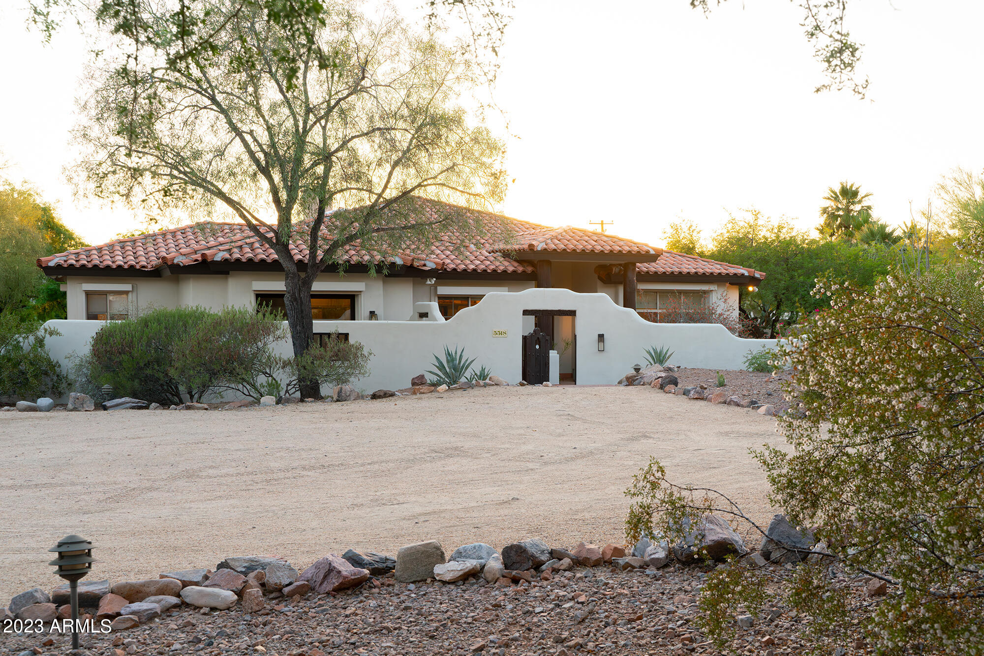 5518 N CAMELBACK CANYON Place