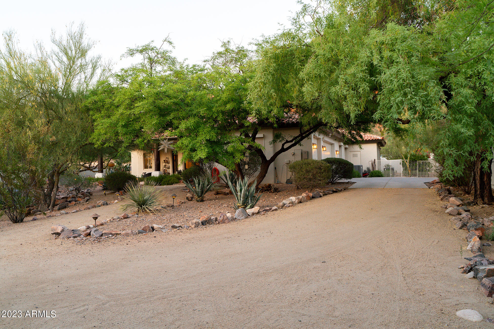 5518 N CAMELBACK CANYON Place