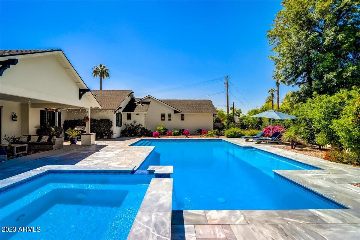 4809 E FLOWER Street