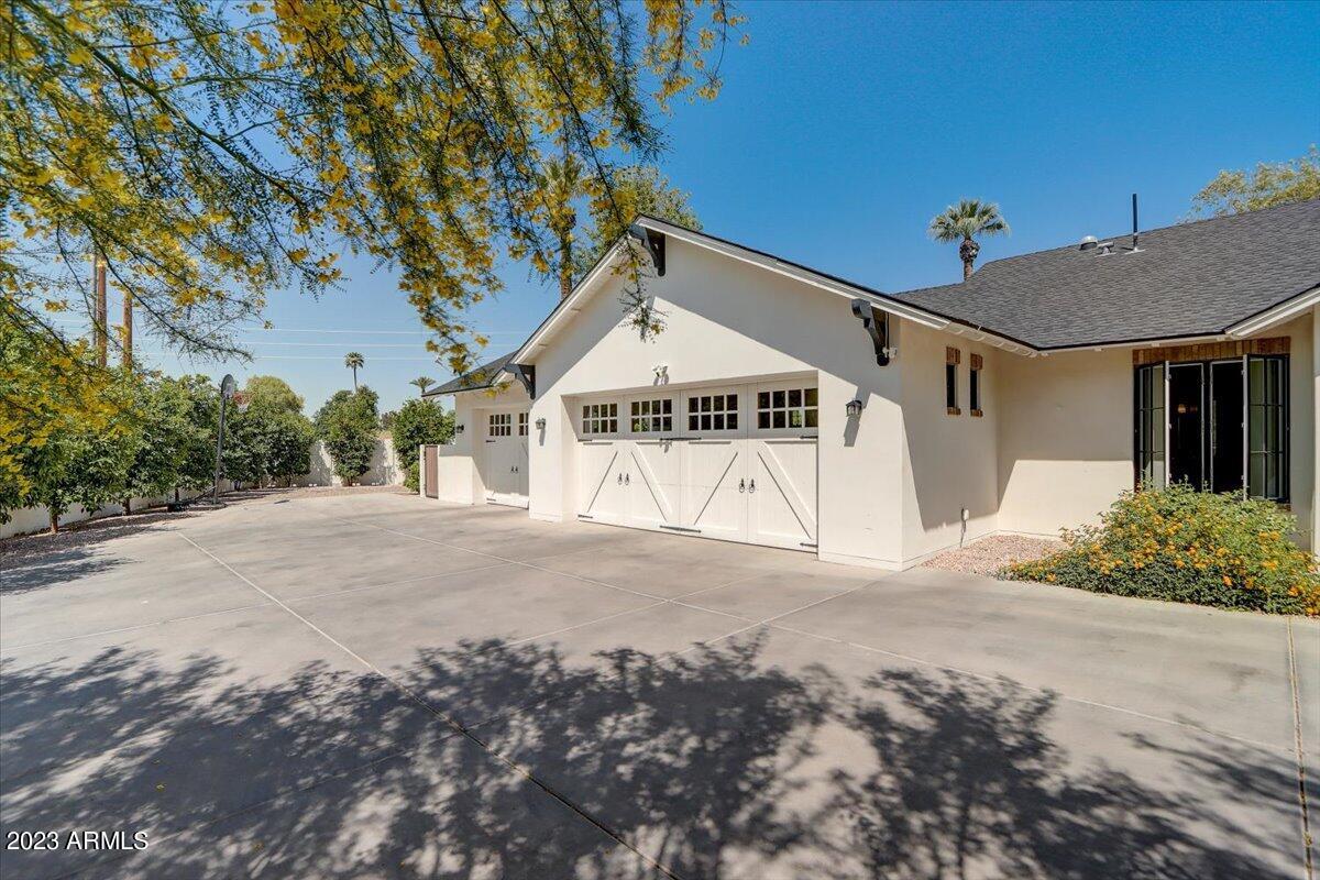 4809 E FLOWER Street