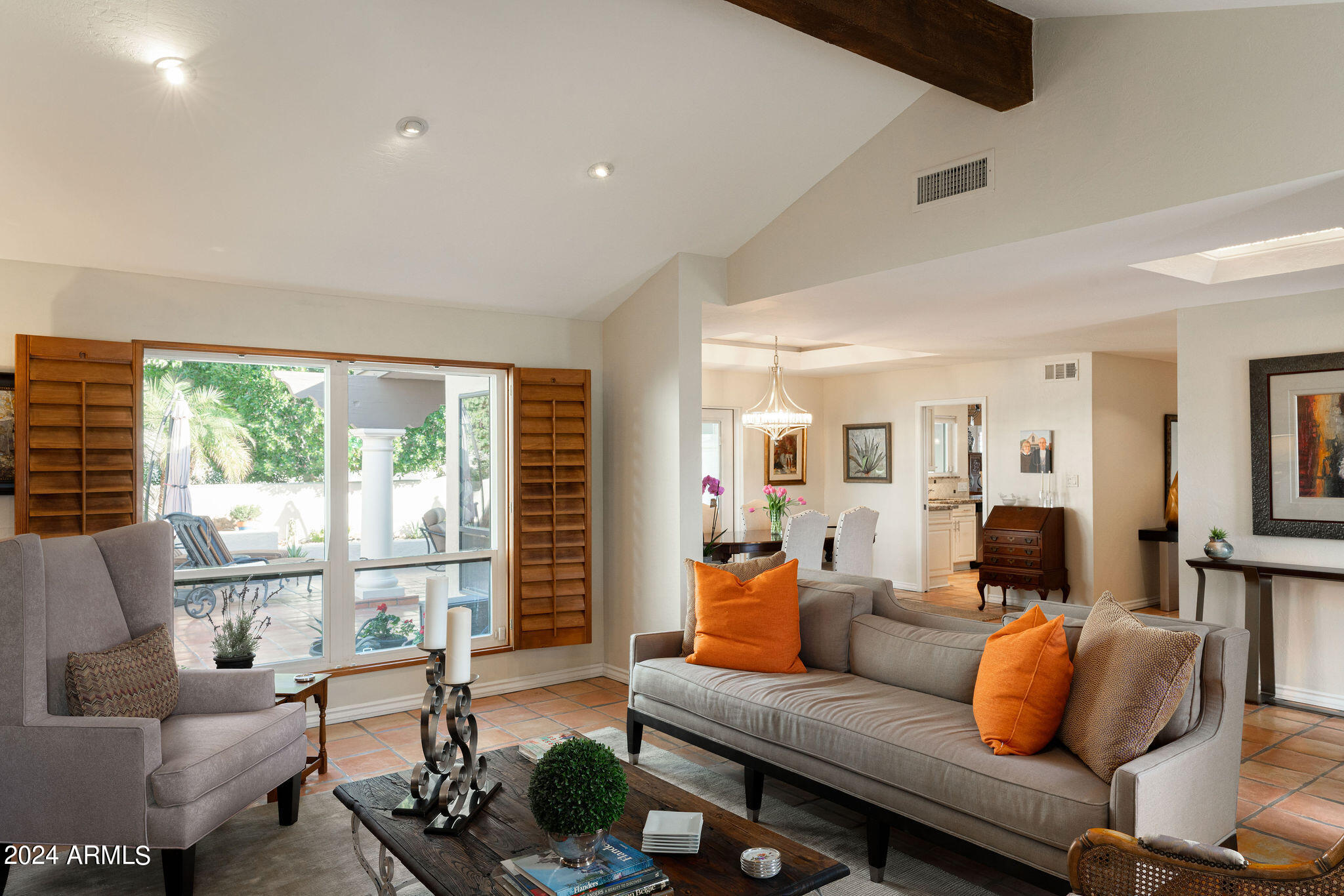 7360 E LINCOLN Drive Unit: 1