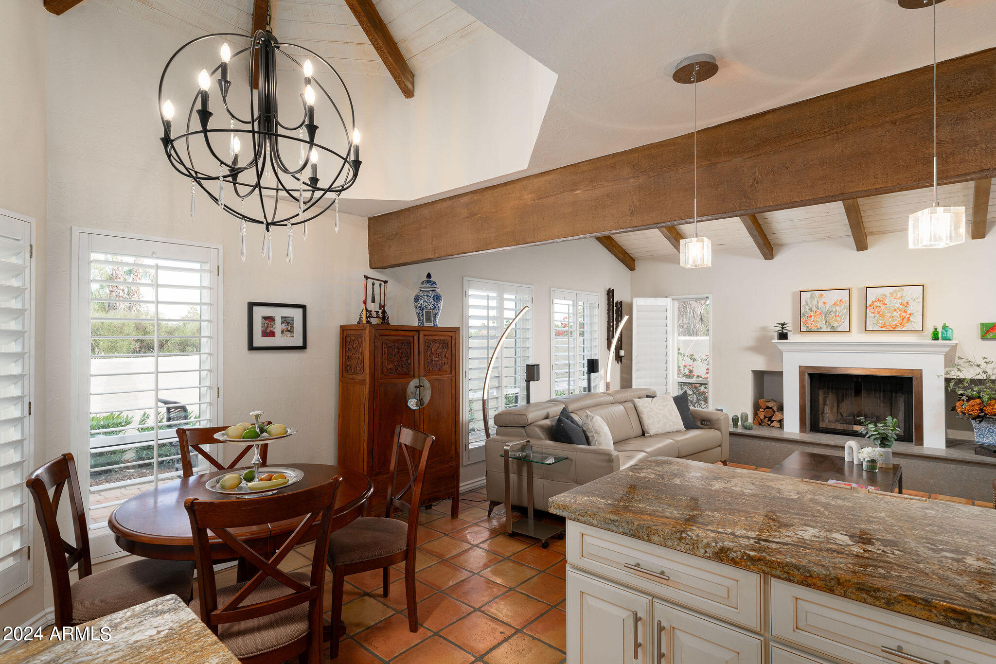 7360 E LINCOLN Drive Unit: 1