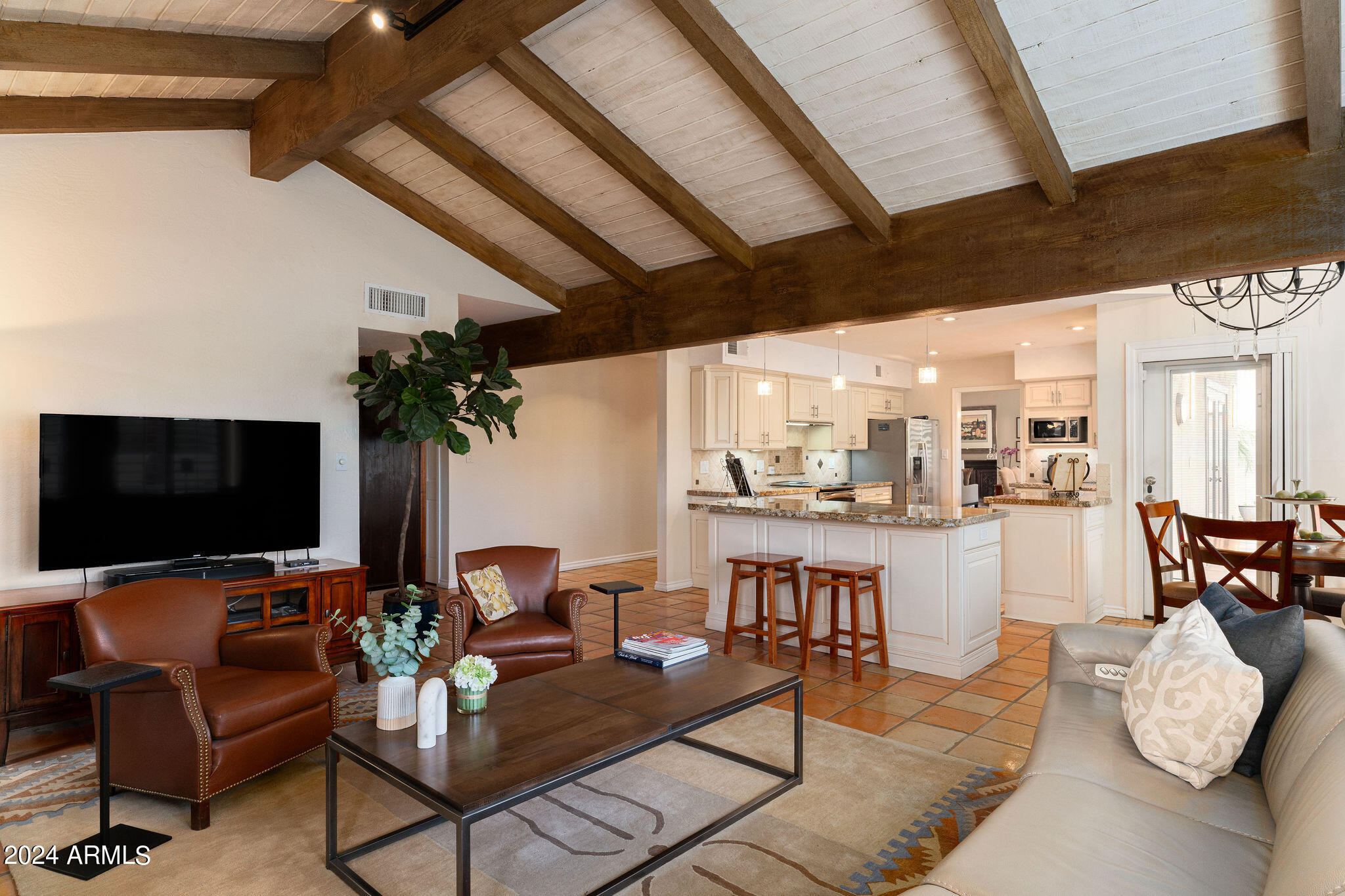 7360 E LINCOLN Drive Unit: 1