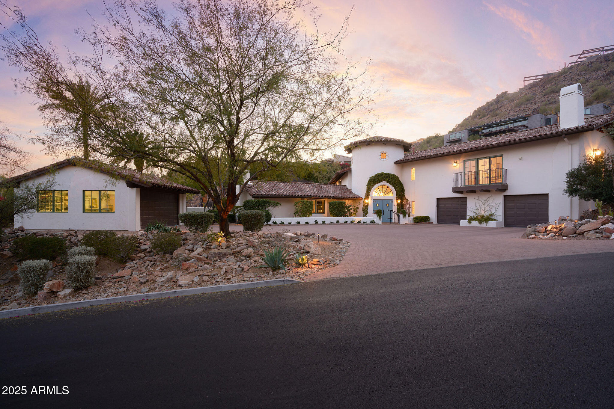 7348 N RED LEDGE Drive